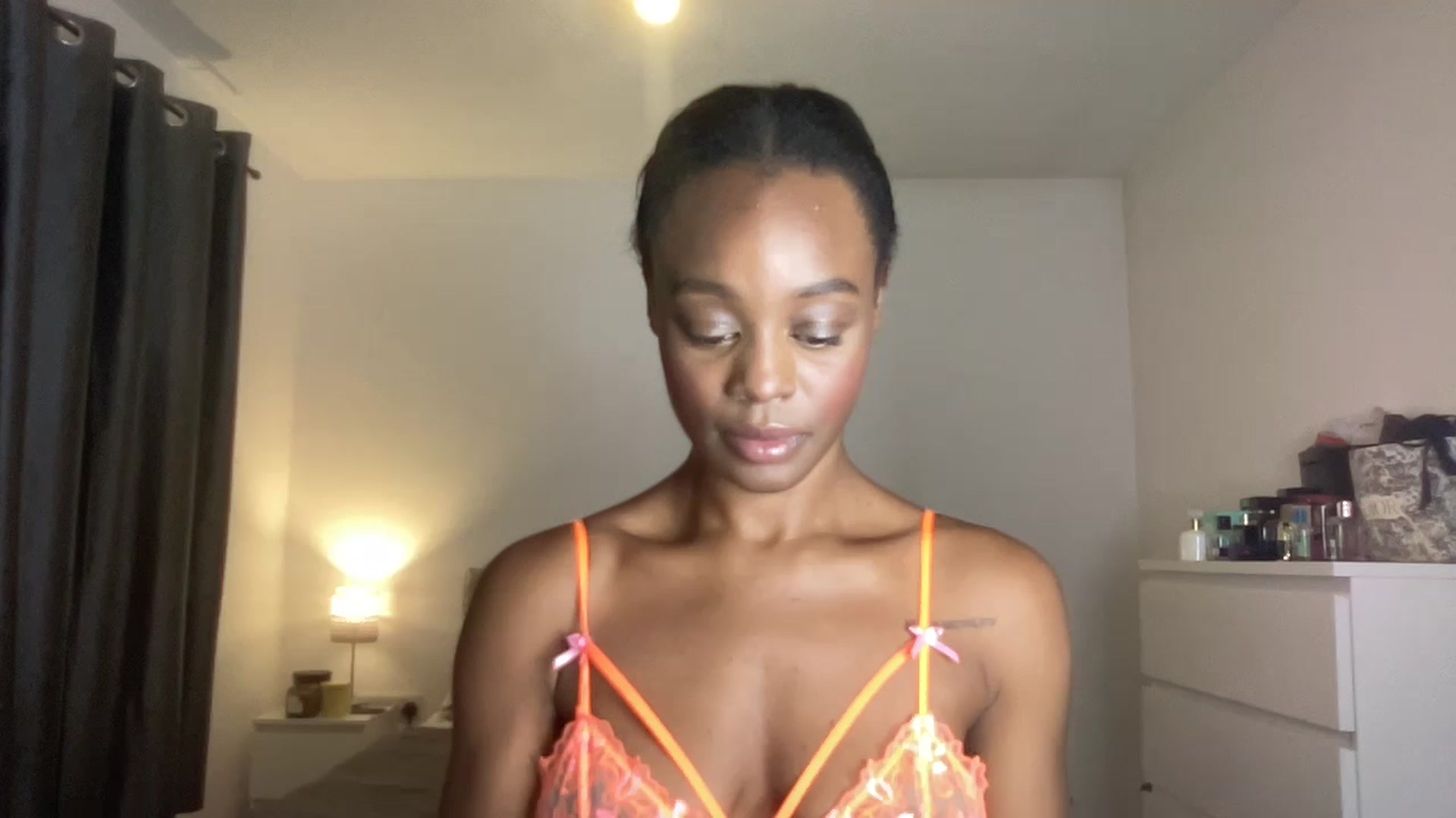 Gallery image thumbnail from SweetXEbony1's myfreecams stream on, 07/05/2023, 22:29 image 8 of 20