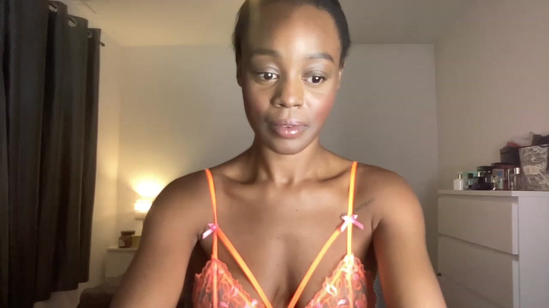 Gallery image thumbnail from SweetXEbony1's myfreecams stream on, 07/05/2023, 22:29 image 10 of 20