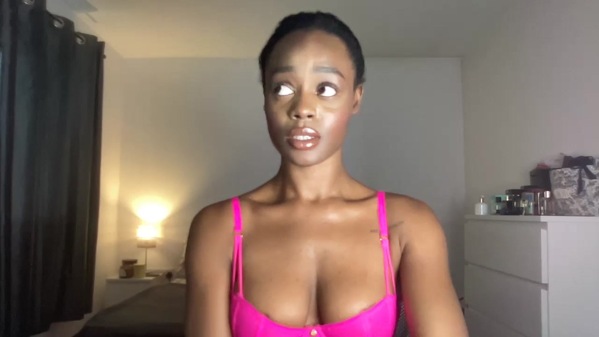 Gallery image thumbnail from SweetXEbony1's myfreecams stream on, 07/06/2023, 19:11 image 15 of 20