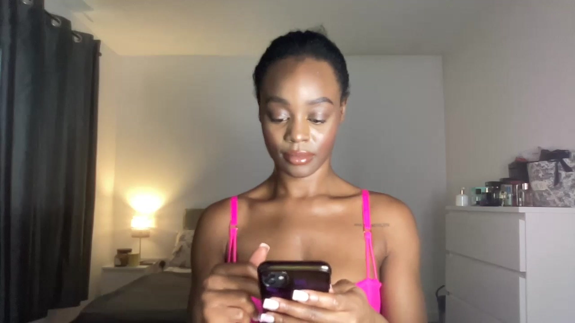 Gallery image thumbnail from SweetXEbony1's myfreecams stream on, 07/06/2023, 19:11 image 13 of 20