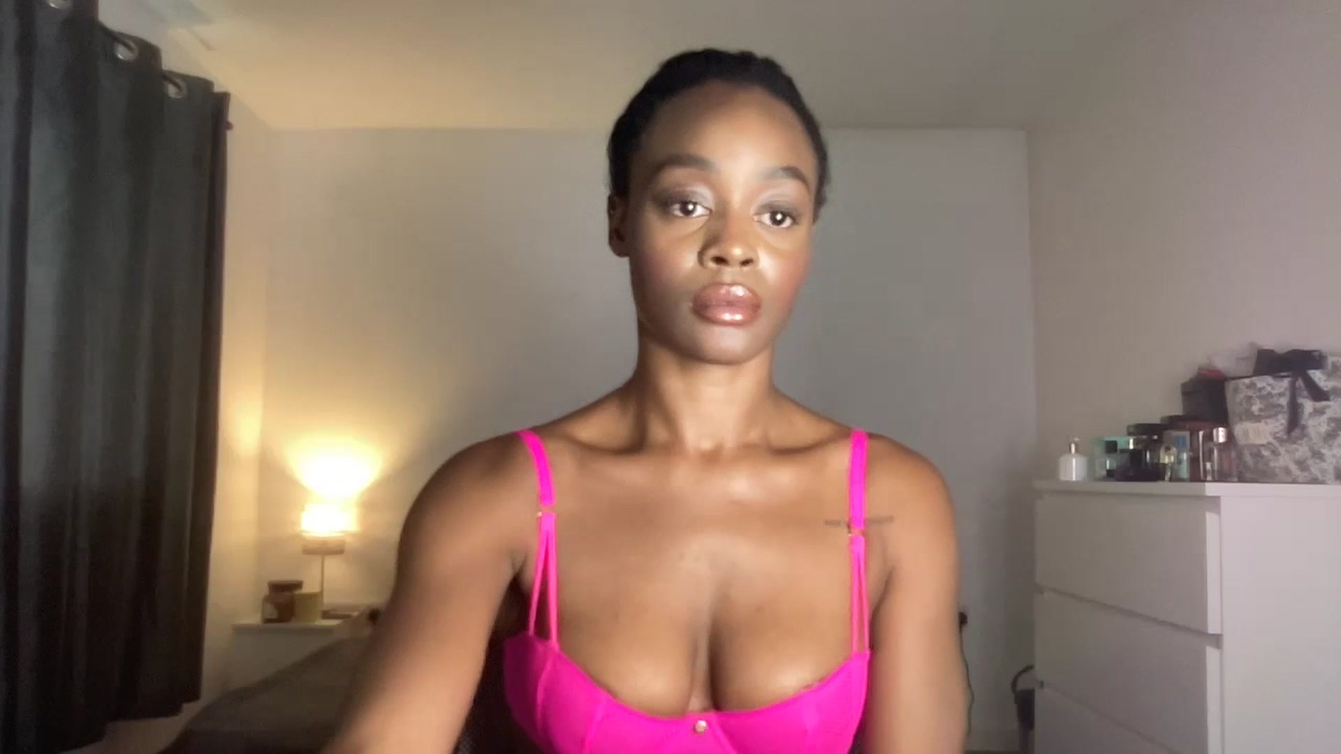 Gallery image thumbnail from SweetXEbony1's myfreecams stream on, 07/06/2023, 19:11 image 2 of 20
