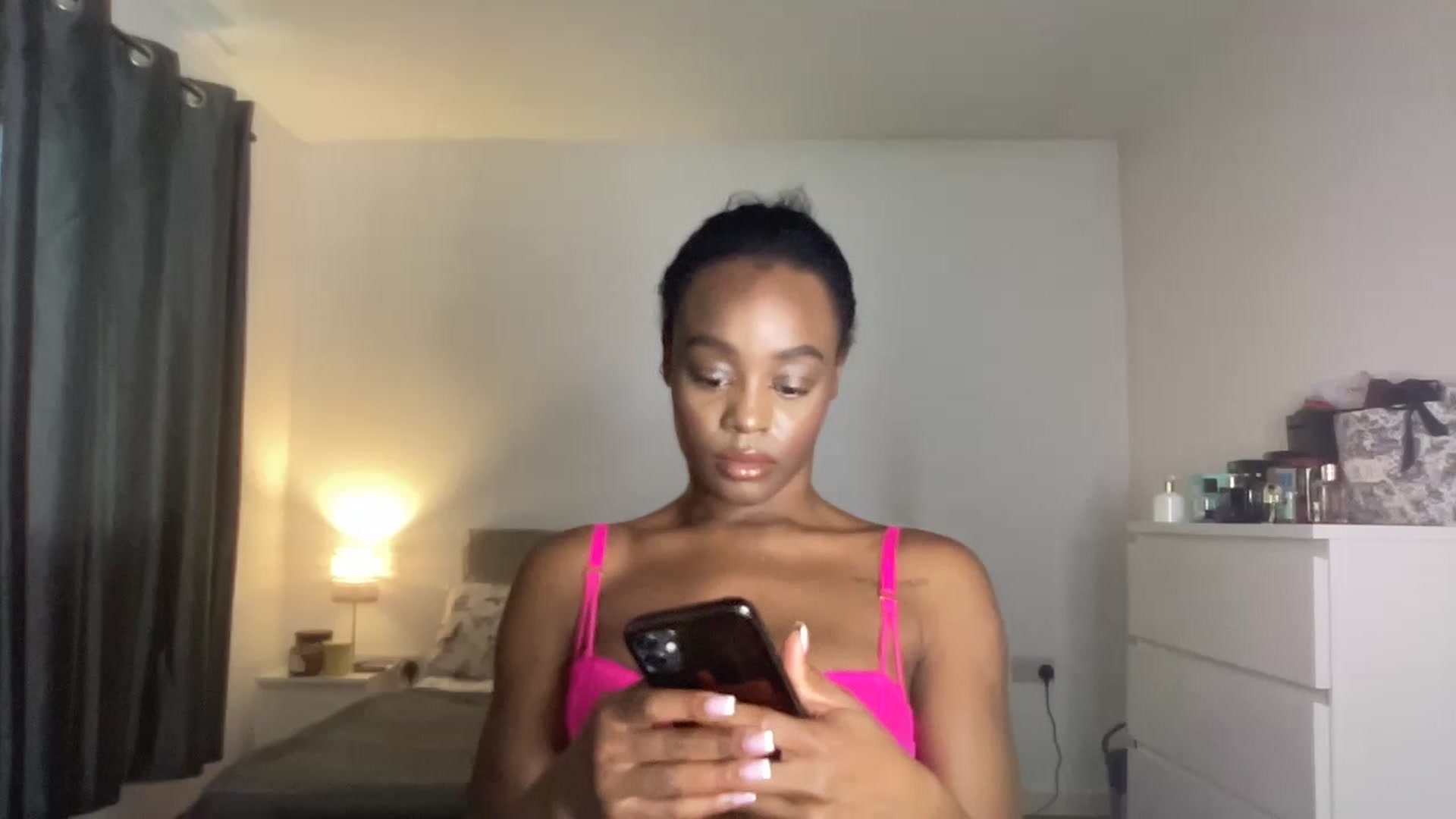 Gallery image thumbnail from SweetXEbony1's myfreecams stream on, 07/06/2023, 19:11 image 8 of 20