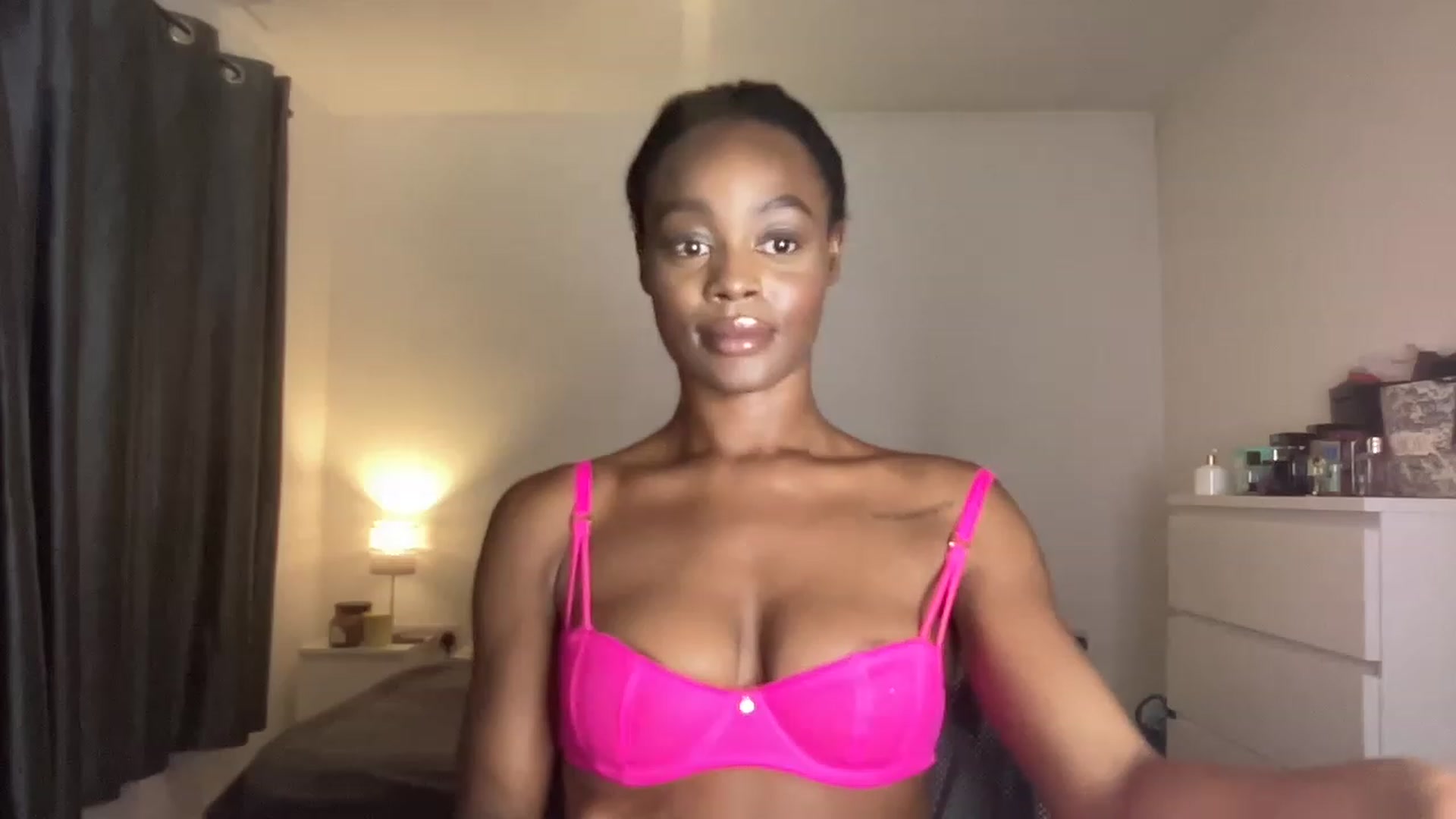 Gallery image thumbnail from SweetXEbony1's myfreecams stream on, 07/06/2023, 20:36 image 19 of 20