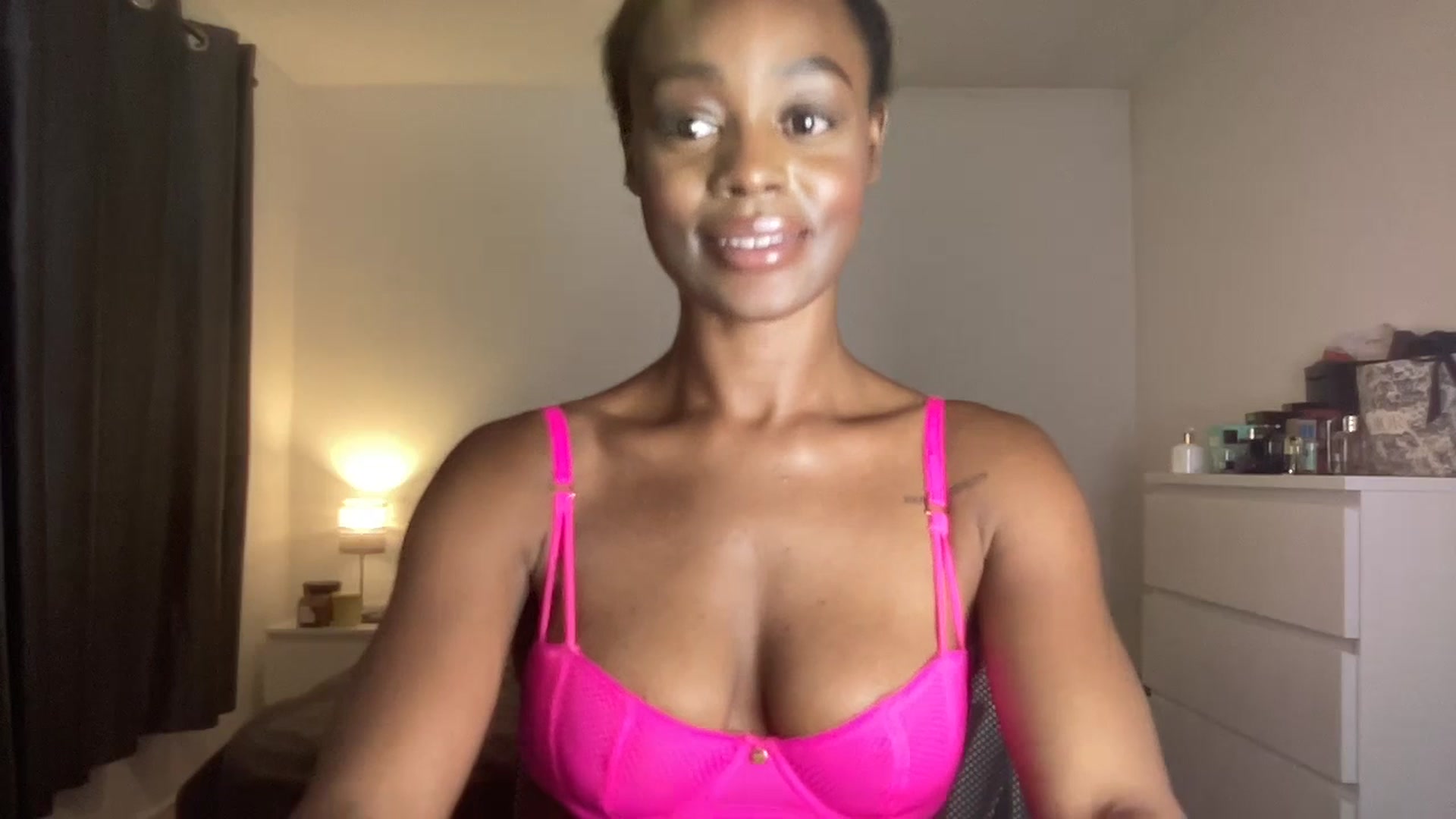 Gallery image thumbnail from SweetXEbony1's myfreecams stream on, 07/06/2023, 23:24 image 6 of 20