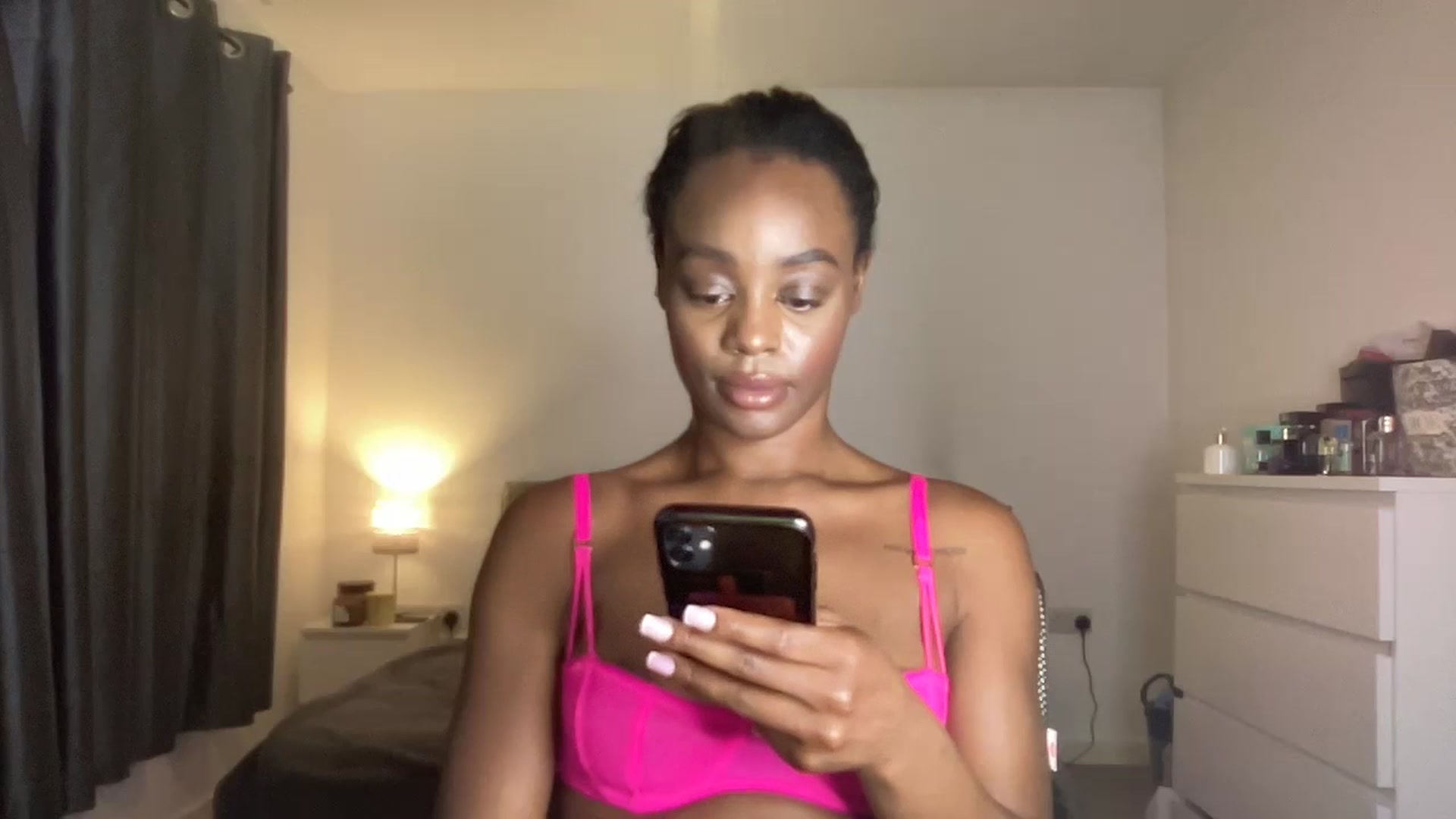 Gallery image thumbnail from SweetXEbony1's myfreecams stream on, 07/06/2023, 23:24 image 13 of 20