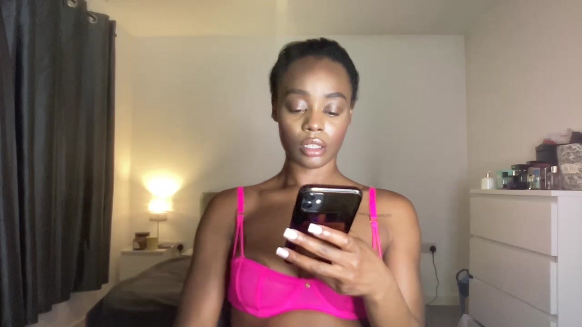 Gallery image thumbnail from SweetXEbony1's myfreecams stream on, 07/06/2023, 23:24 image 14 of 20