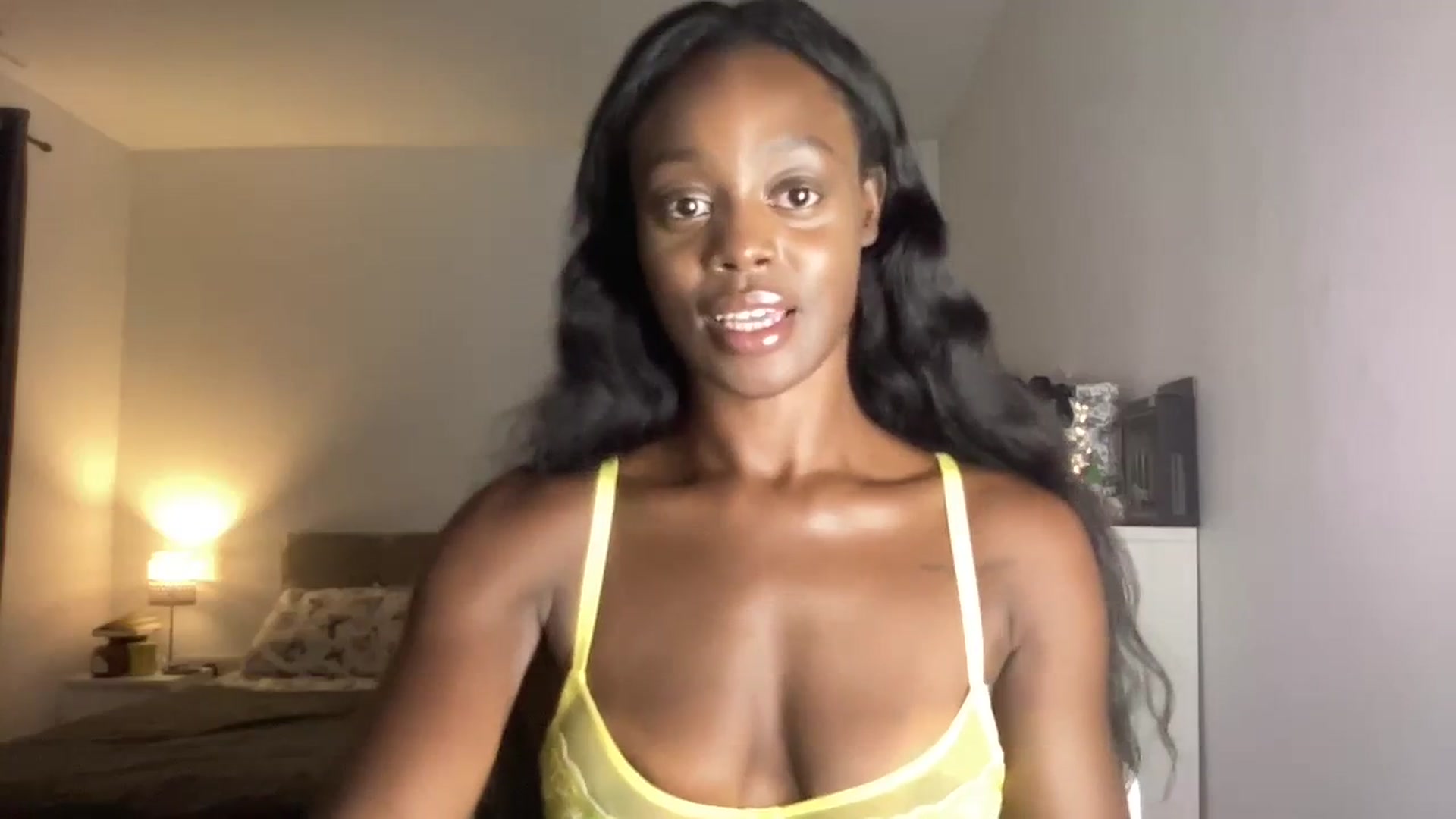 Gallery image thumbnail from SweetXEbony1's myfreecams stream on, 08/03/2023, 23:13 image 10 of 20