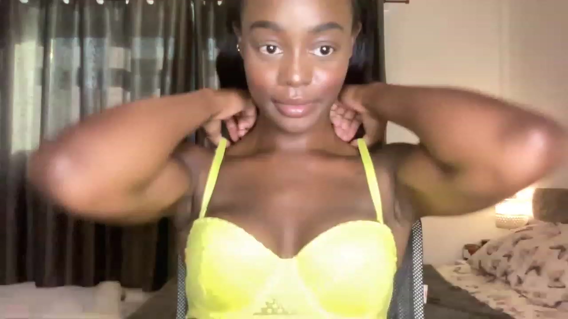 Gallery image thumbnail from SweetXEbony1's myfreecams stream on, 08/24/2023, 17:33 image 14 of 20