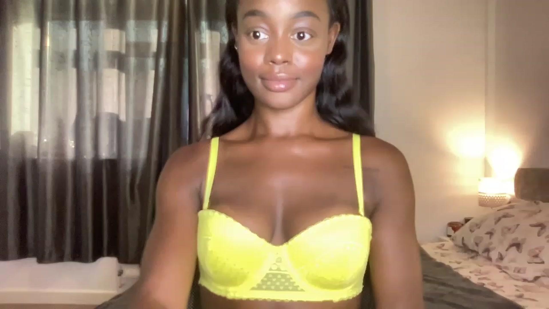 Gallery image thumbnail from SweetXEbony1's myfreecams stream on, 08/24/2023, 17:33 image 18 of 20