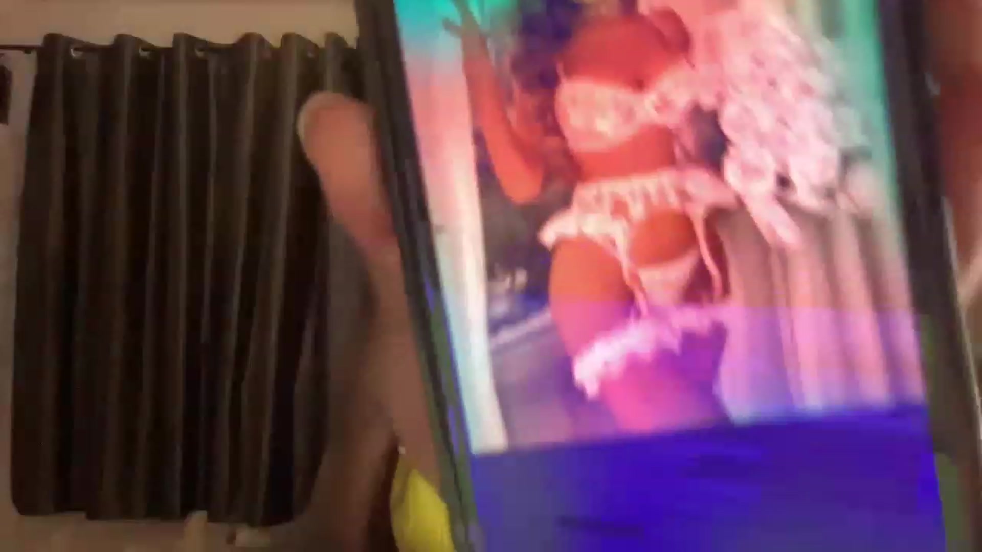 Gallery image thumbnail from SweetXEbony1's myfreecams stream on, 08/24/2023, 22:26 image 10 of 20