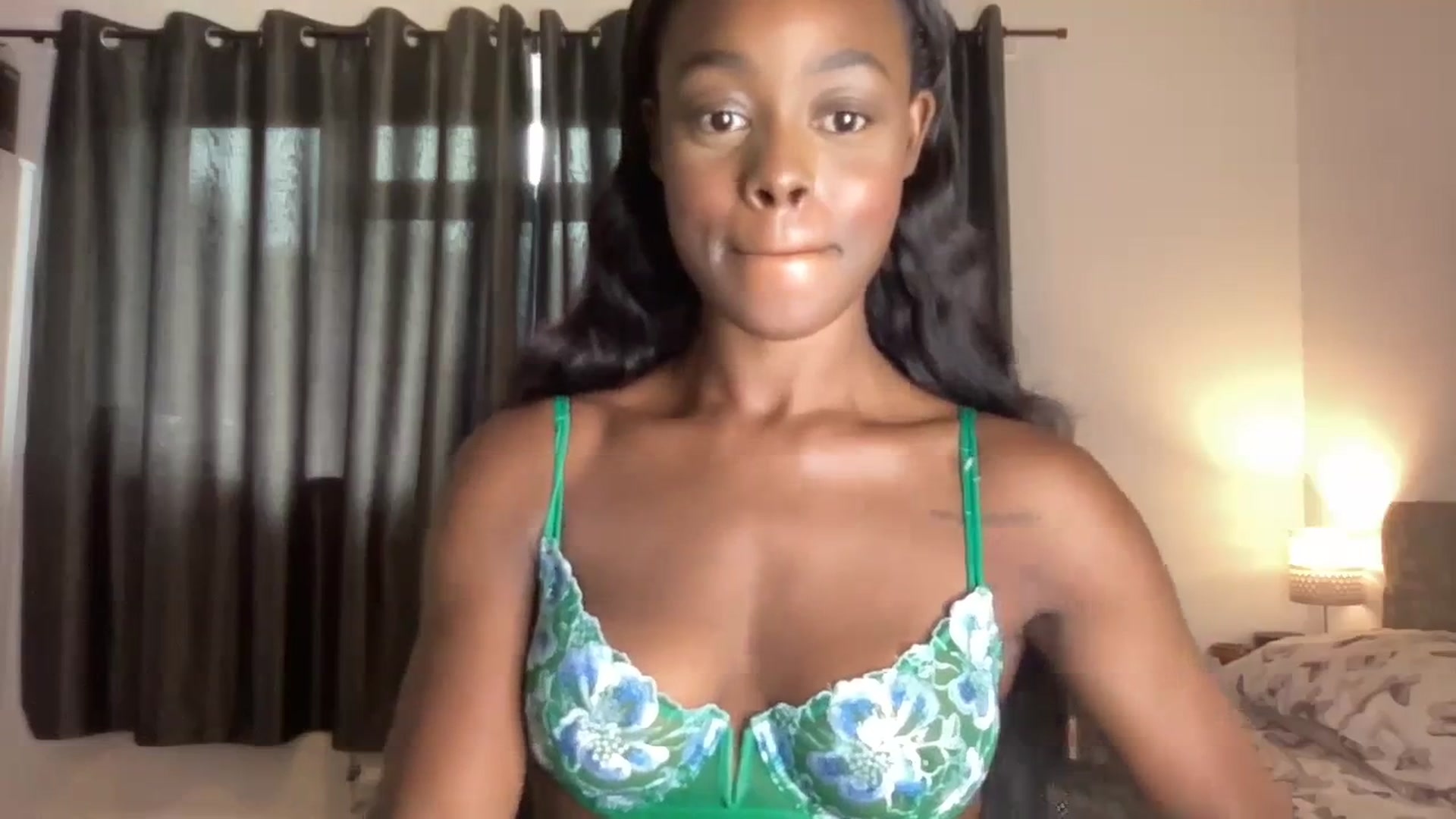 Gallery image thumbnail from SweetXEbony1's myfreecams stream on, 08/27/2023, 14:58 image 14 of 20