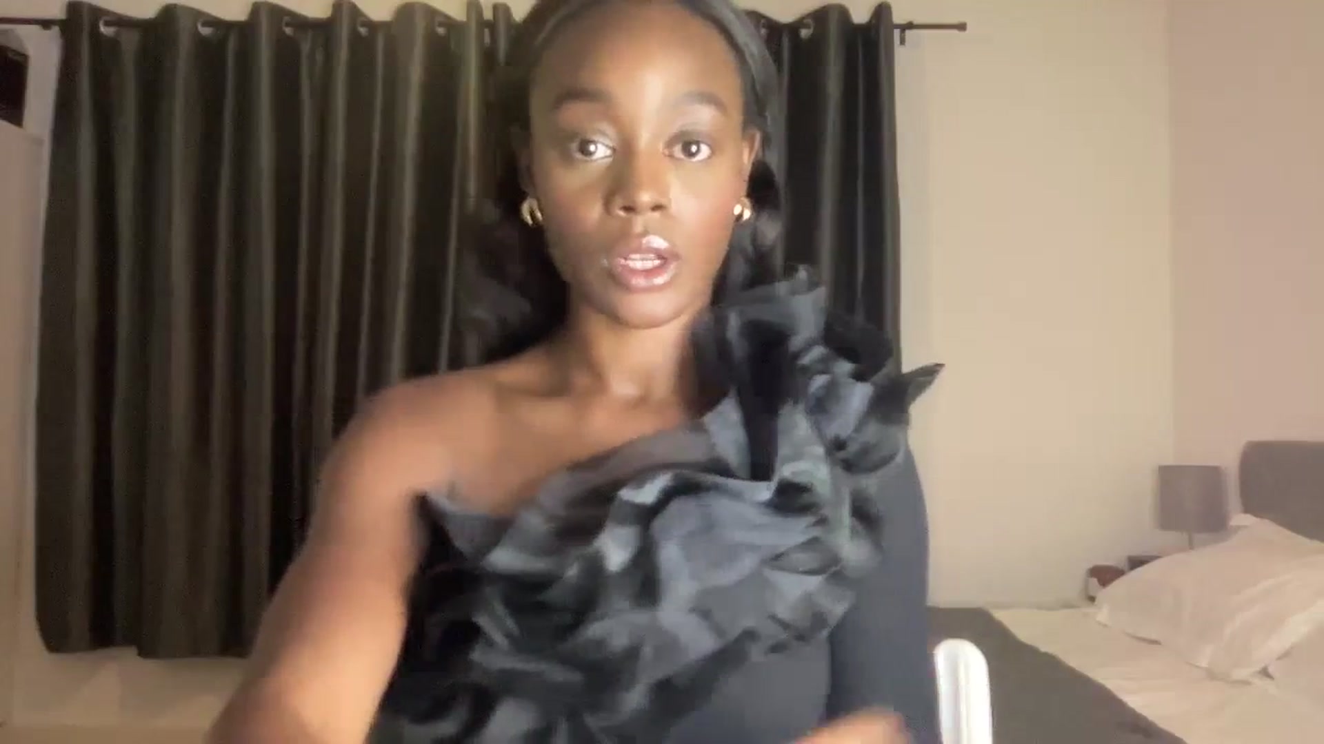 Gallery image thumbnail from SweetXEbony1's myfreecams stream on, 08/30/2023, 20:03 image 9 of 20