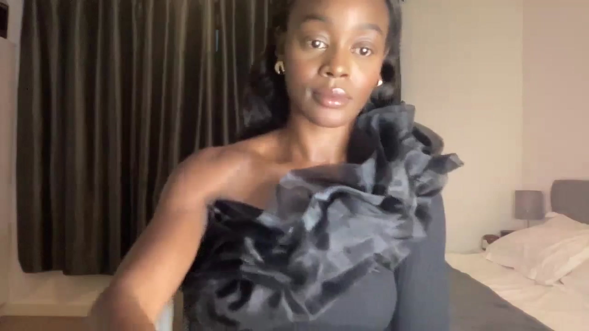 Gallery image thumbnail from SweetXEbony1's myfreecams stream on, 08/30/2023, 20:03 image 2 of 20