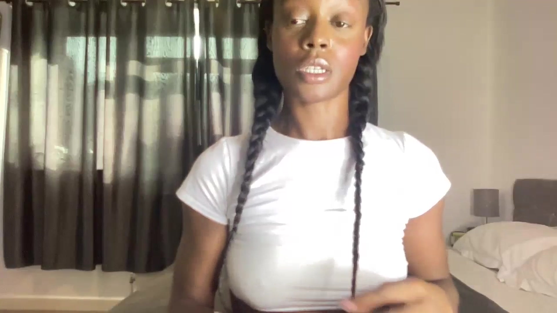 Gallery image thumbnail from SweetXEbony1's myfreecams stream on, 09/08/2023, 15:27 image 15 of 20