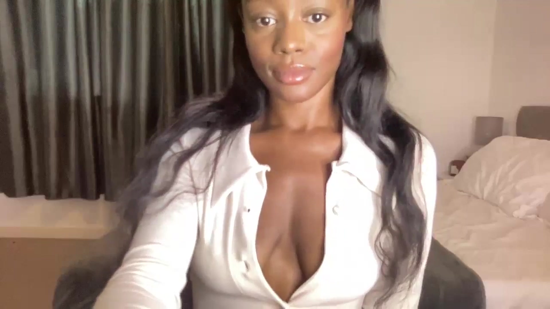 Gallery image thumbnail from SweetXEbony1's myfreecams stream on, 09/20/2023, 15:37 image 17 of 20