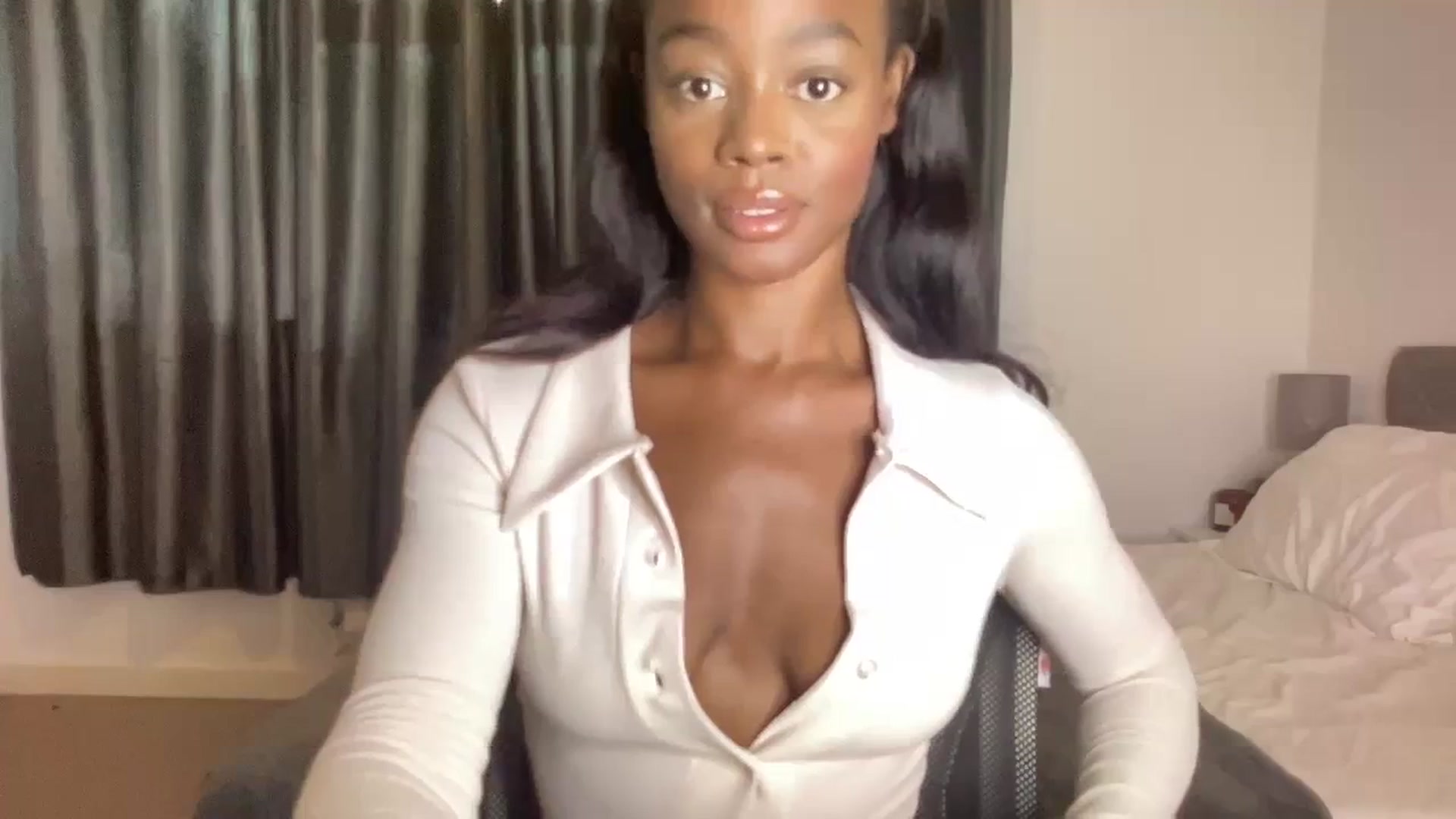 Gallery image thumbnail from SweetXEbony1's myfreecams stream on, 09/20/2023, 15:37 image 4 of 20