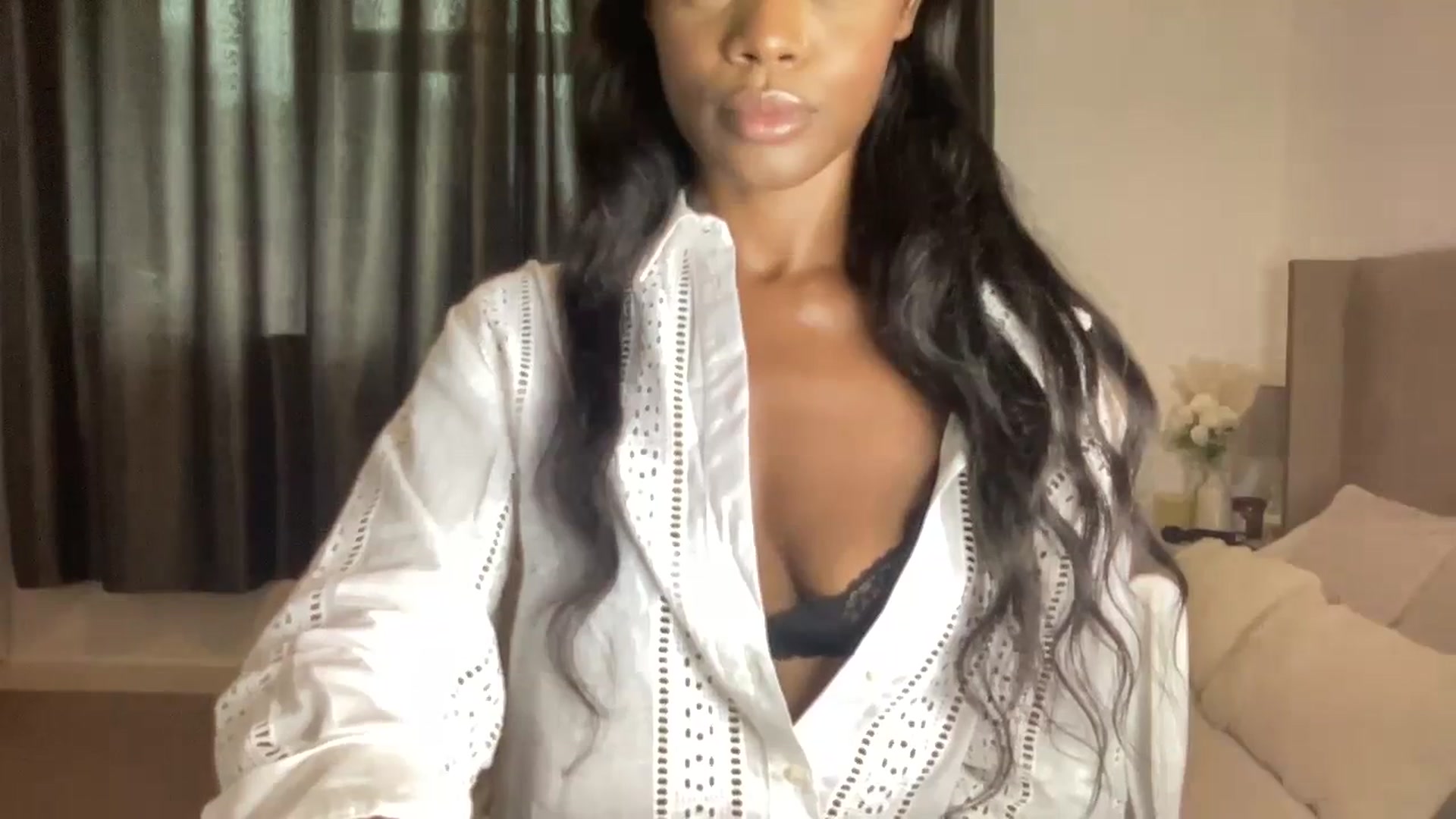 Gallery image thumbnail from SweetXEbony1's myfreecams stream on, 09/27/2023, 13:24 image 2 of 20
