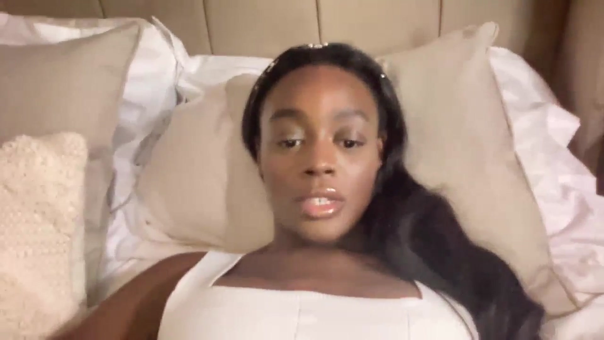 Gallery image thumbnail from SweetXEbony1's myfreecams stream on, 10/04/2023, 16:16 image 17 of 20