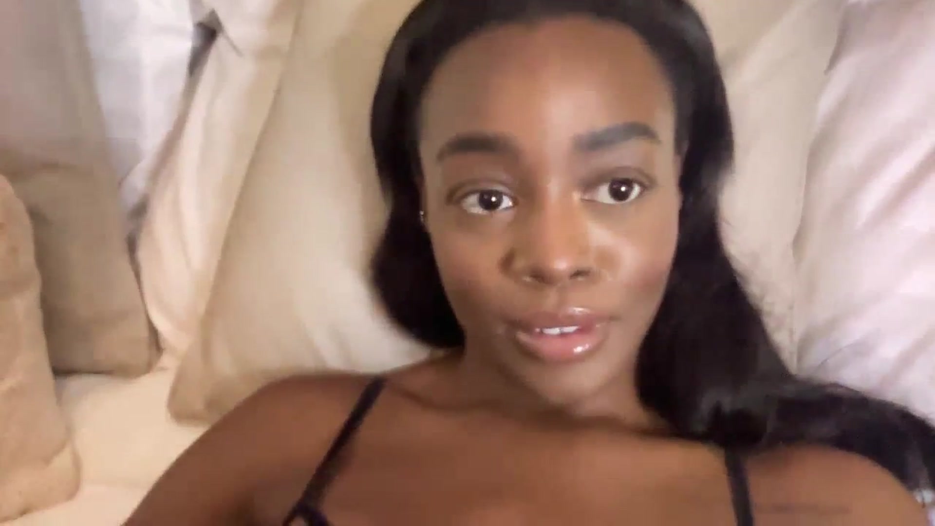 Gallery image thumbnail from SweetXEbony1's myfreecams stream on, 10/10/2023, 24:14 image 5 of 20