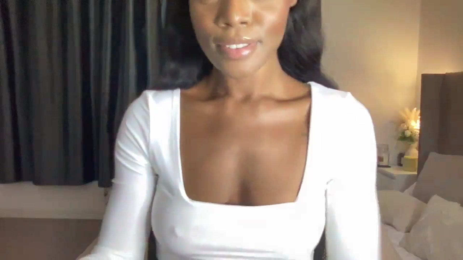 Gallery image thumbnail from SweetXEbony1's myfreecams stream on, 10/16/2023, 18:54 image 6 of 20