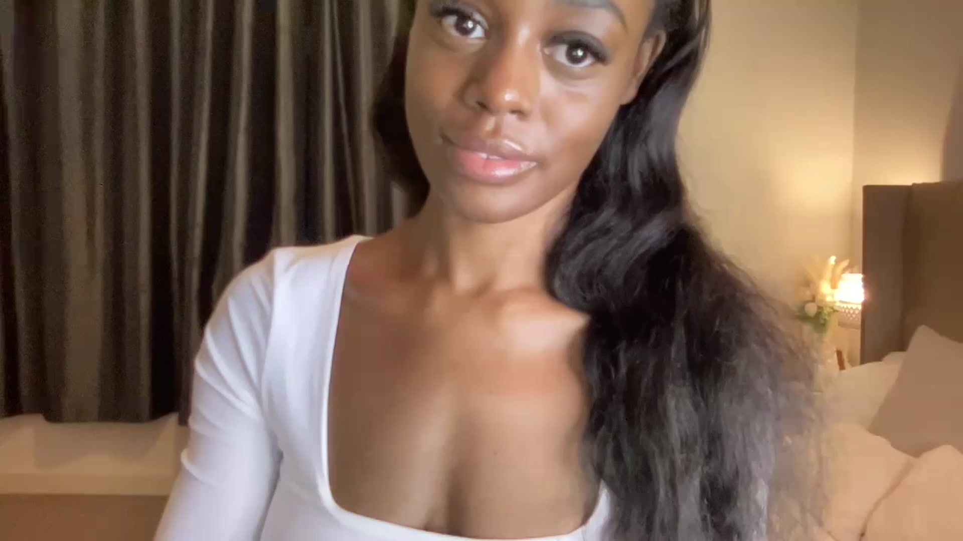 Gallery image thumbnail from SweetXEbony1's myfreecams stream on, 10/18/2023, 19:54 image 14 of 20
