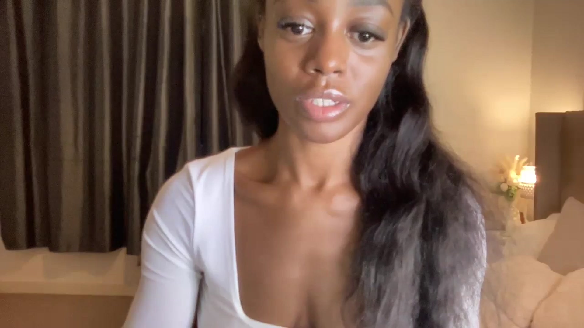 Gallery image thumbnail from SweetXEbony1's myfreecams stream on, 10/18/2023, 19:54 image 17 of 20
