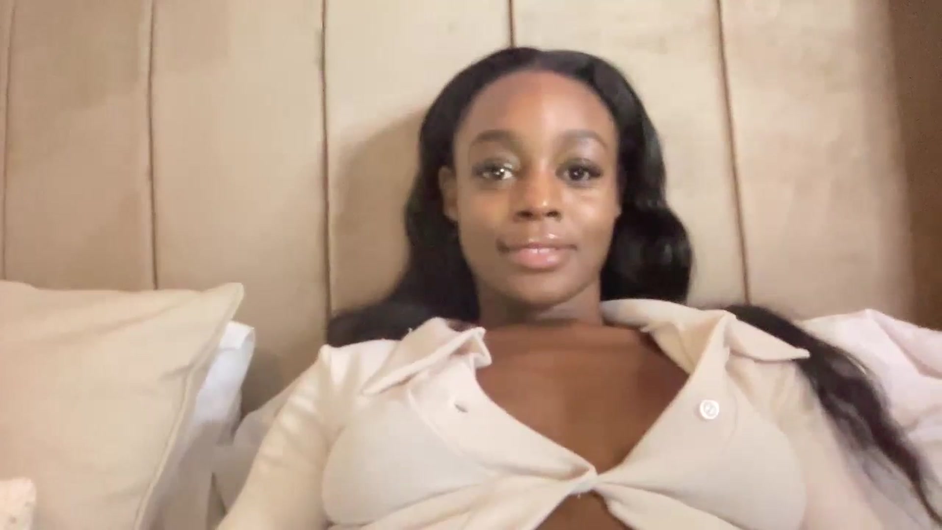 Gallery image thumbnail from SweetXEbony1's myfreecams stream on, 10/31/2023, 14:56 image 7 of 20