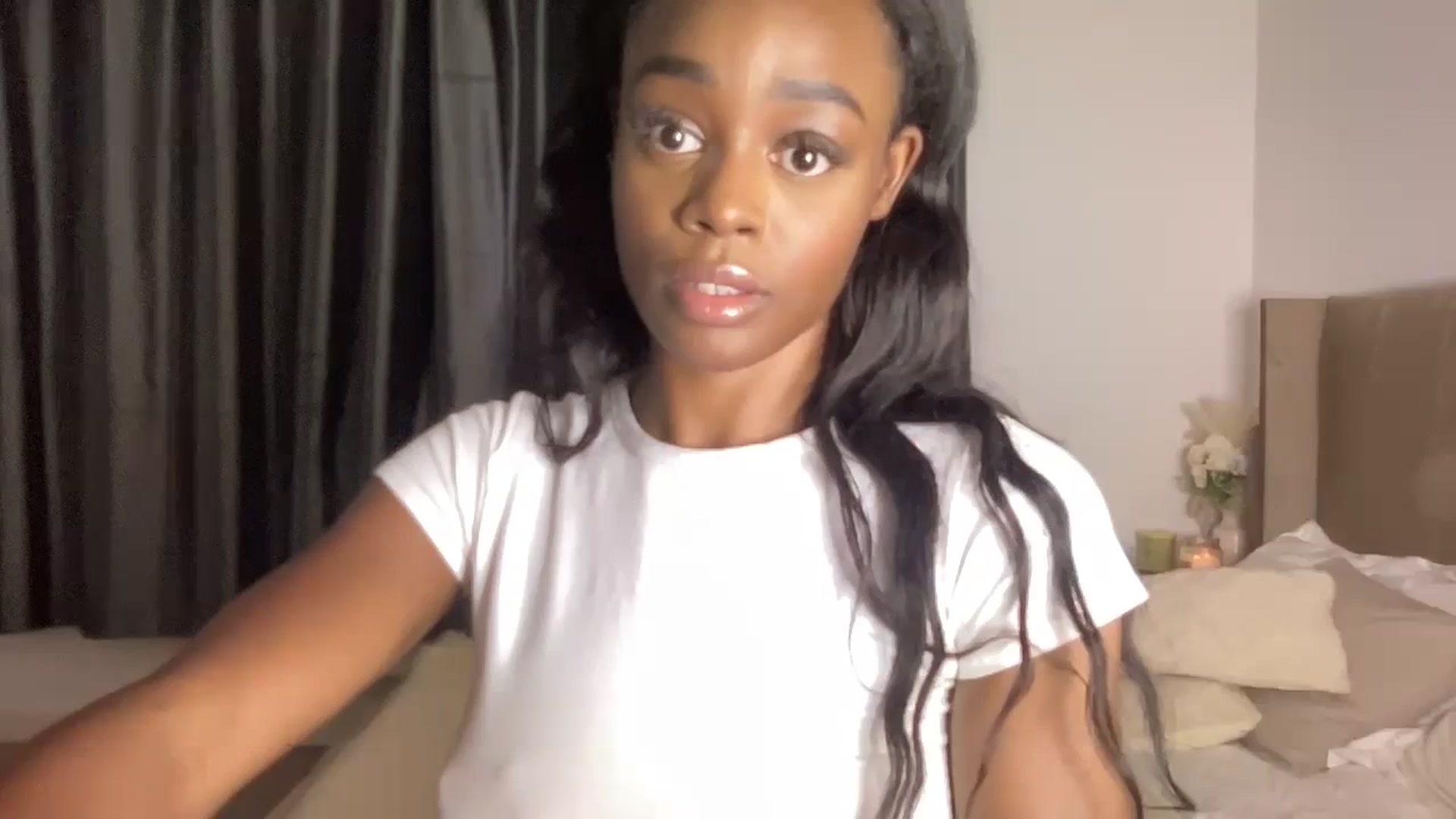 Gallery image thumbnail from SweetXEbony1's myfreecams stream on, 11/01/2023, 20:19 image 18 of 20