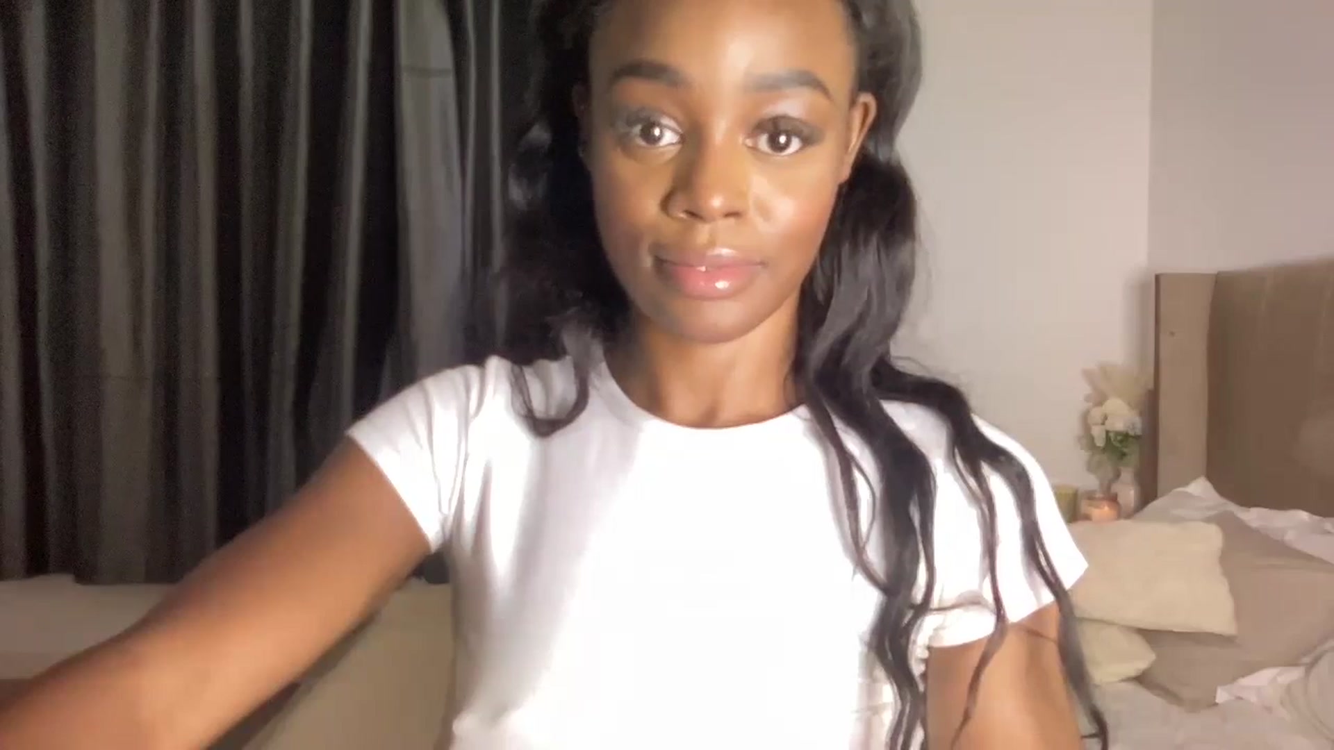 Gallery image thumbnail from SweetXEbony1's myfreecams stream on, 11/01/2023, 20:19 image 19 of 20
