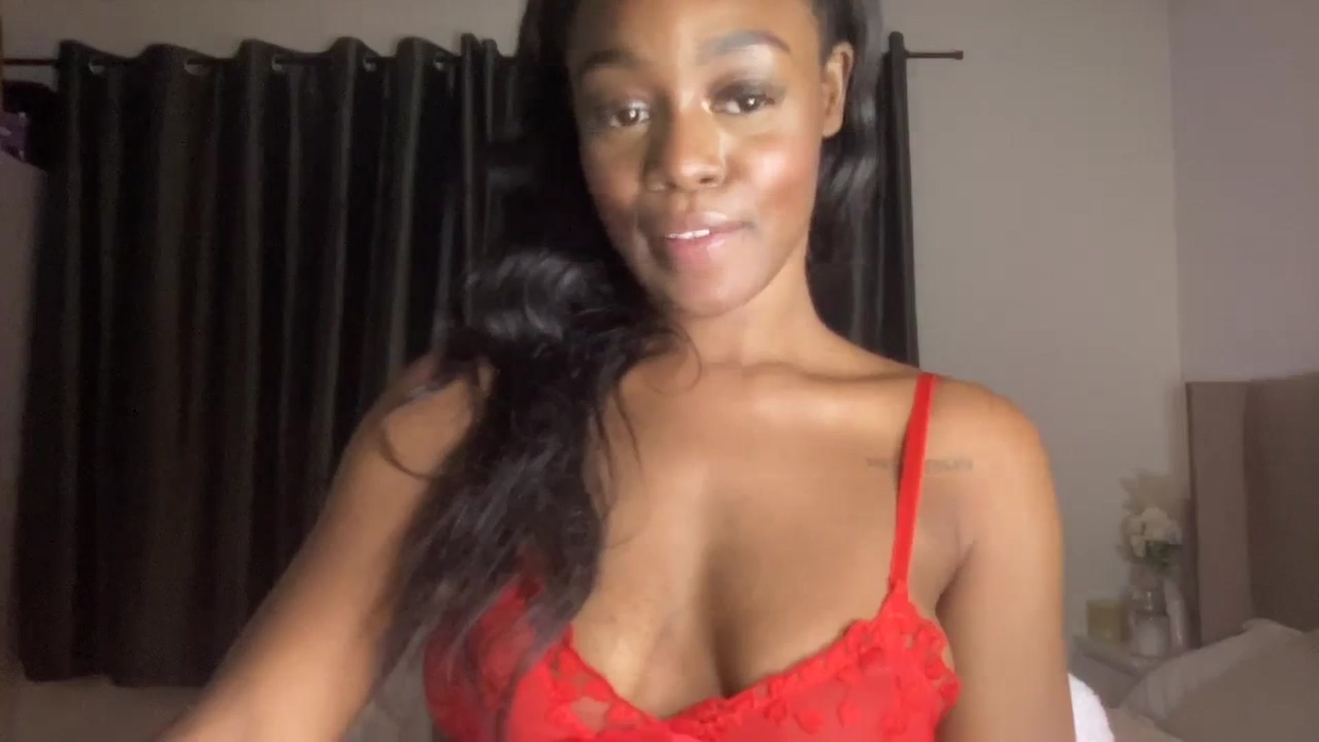 Gallery image thumbnail from SweetXEbony1's myfreecams stream on, 11/21/2023, 24:30 image 11 of 20