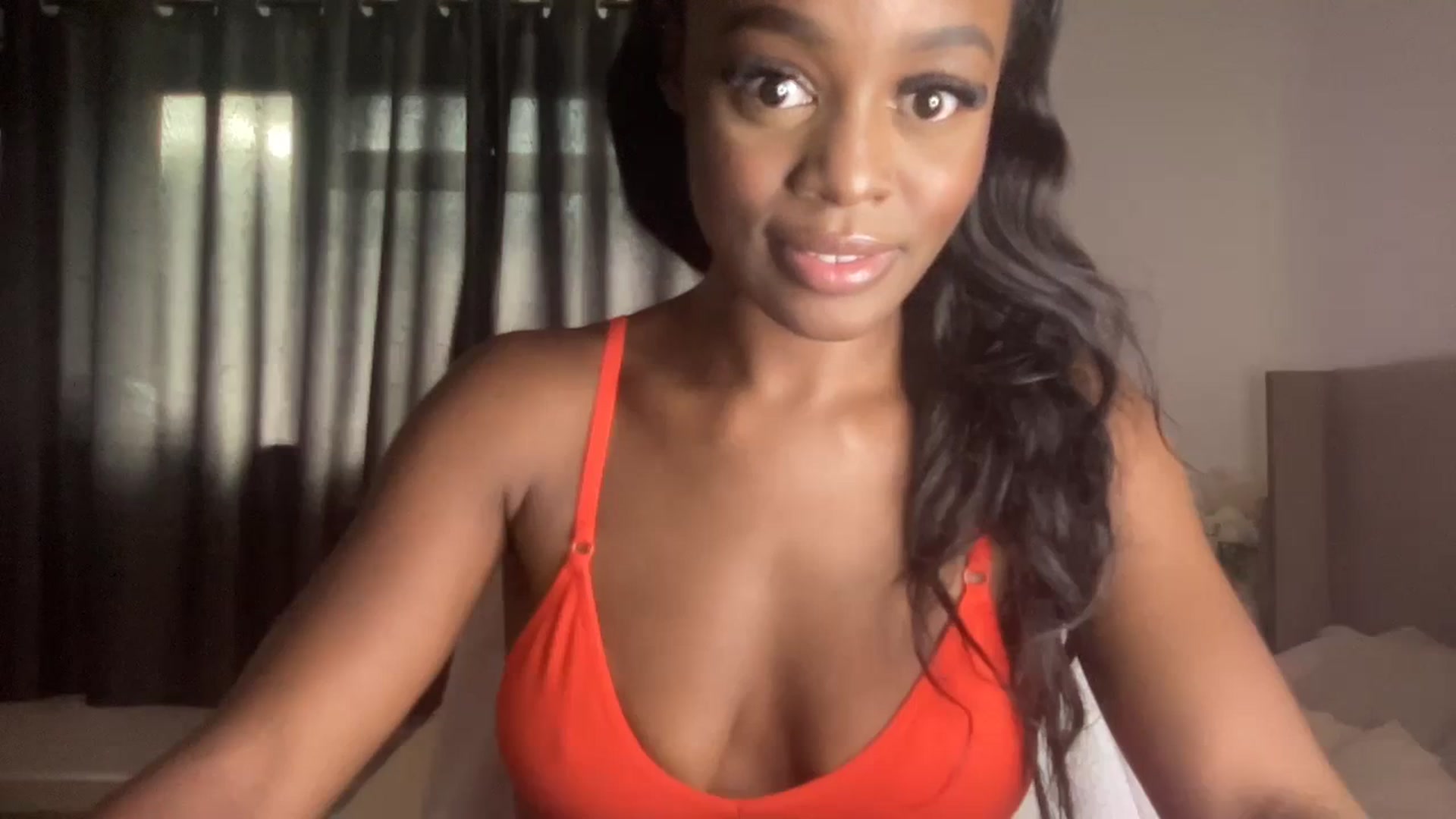 Gallery image thumbnail from SweetXEbony1's myfreecams stream on, 11/21/2023, 12:53 image 17 of 20