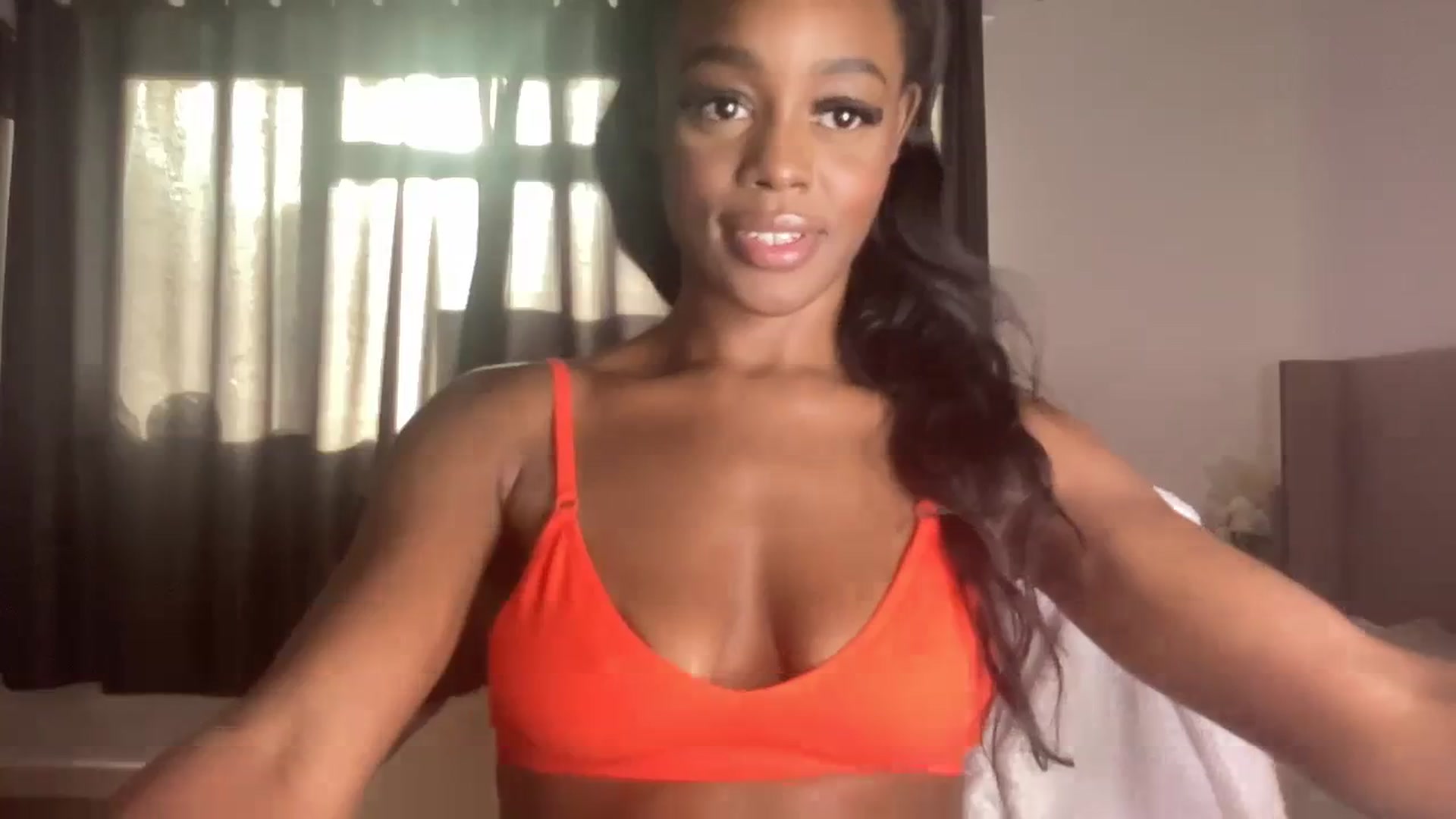 Gallery image thumbnail from SweetXEbony1's myfreecams stream on, 11/21/2023, 13:16 image 14 of 20