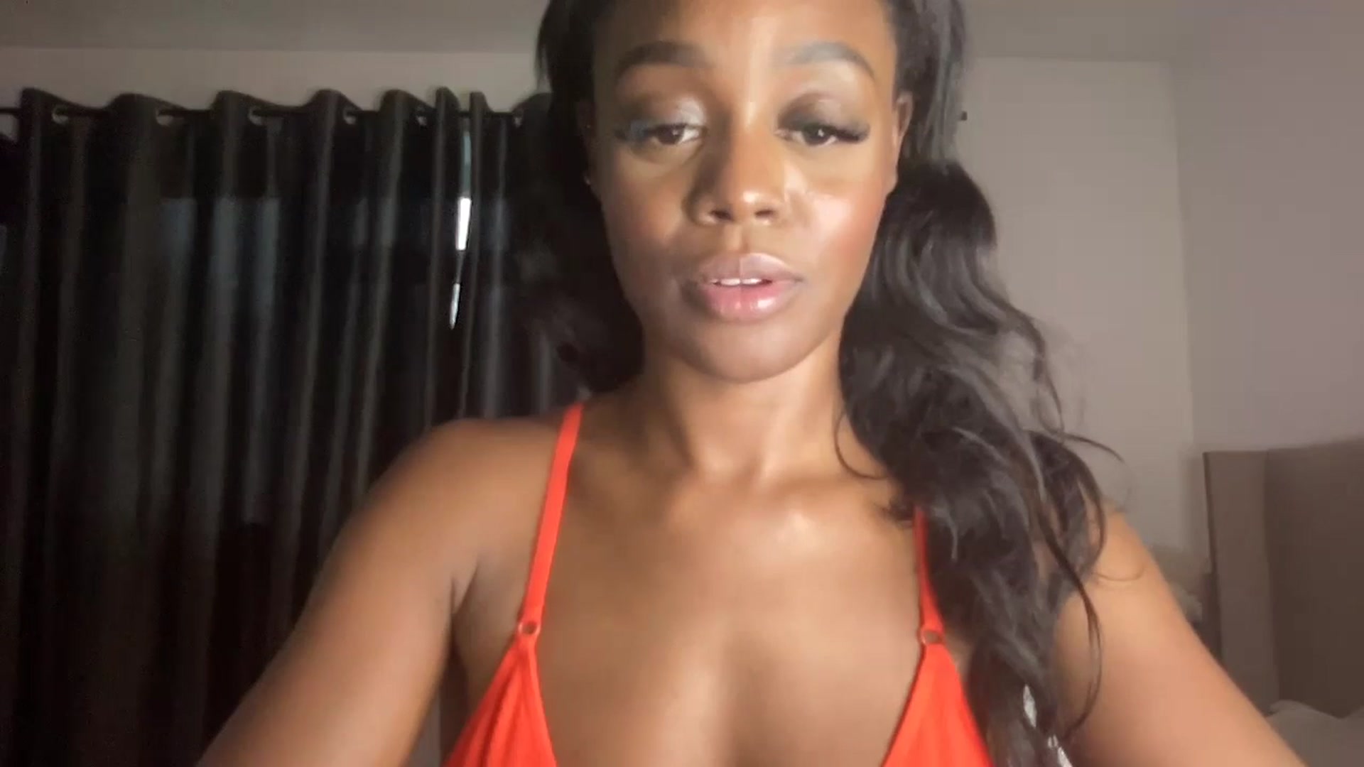 Gallery image thumbnail from SweetXEbony1's myfreecams stream on, 11/21/2023, 15:39 image 6 of 20