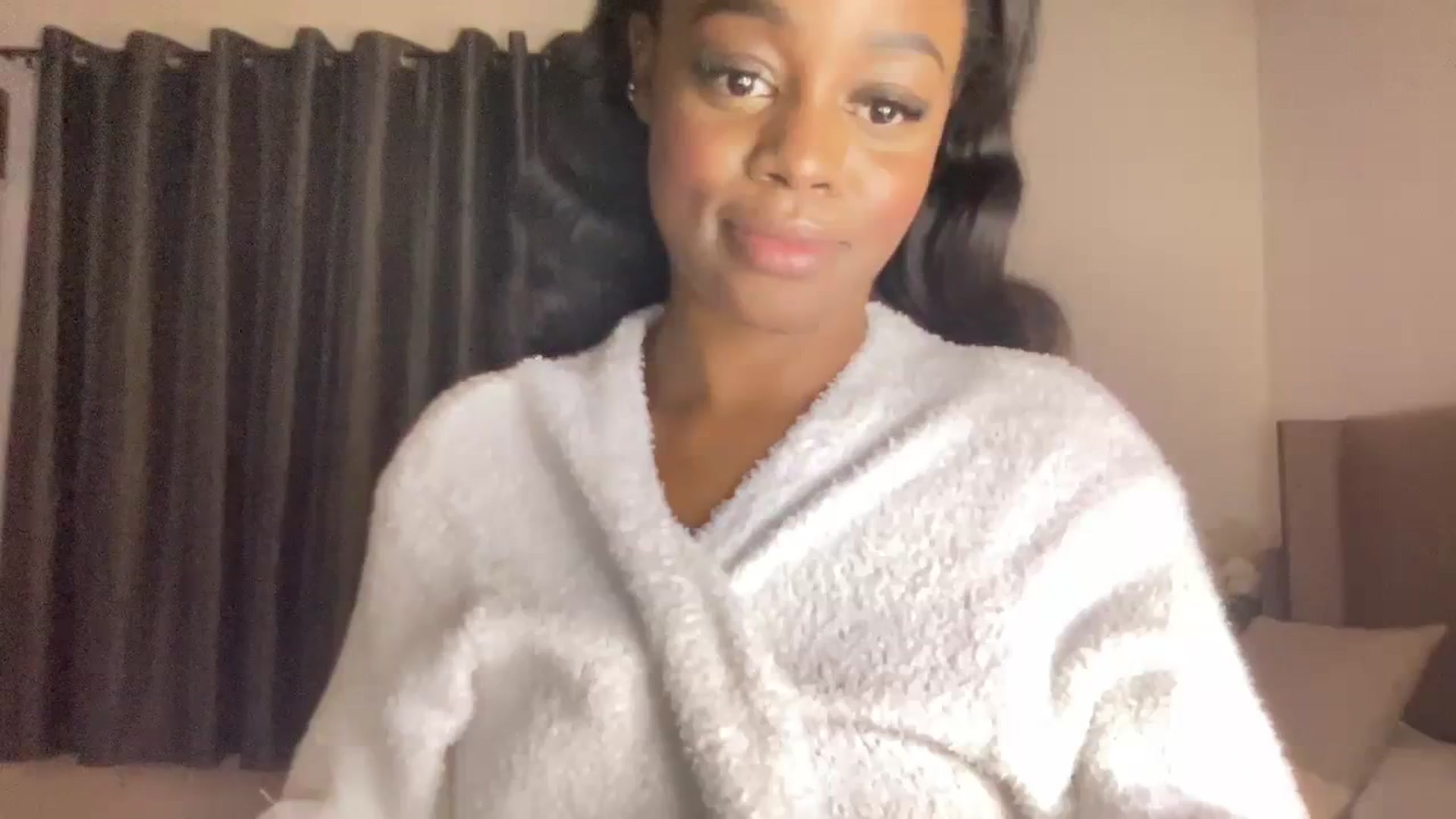 Gallery image thumbnail from SweetXEbony1's myfreecams stream on, 12/06/2023, 03:32 image 20 of 20