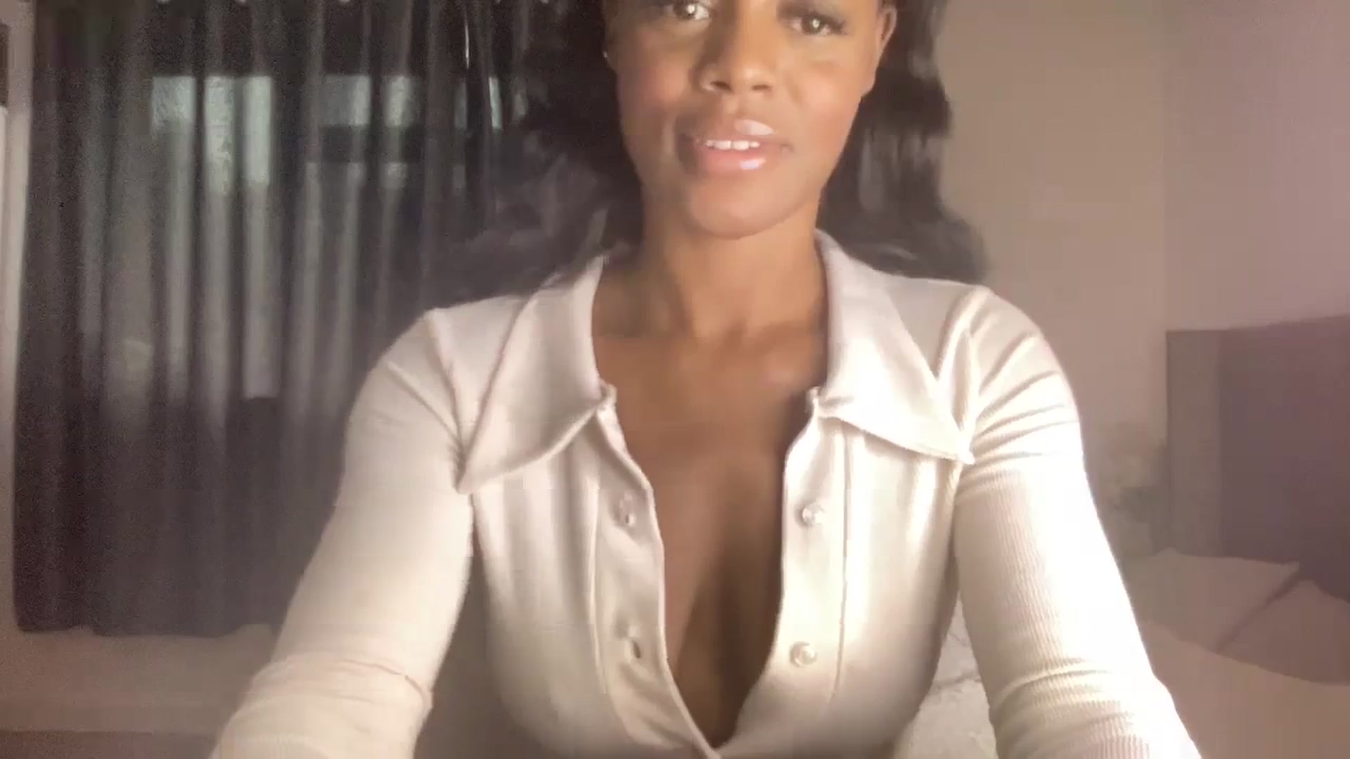 Gallery image thumbnail from SweetXEbony1's myfreecams stream on, 12/08/2023, 13:37 image 7 of 20