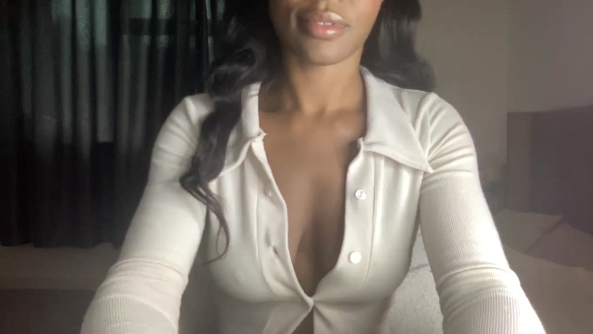 Gallery image thumbnail from SweetXEbony1's myfreecams stream on, 12/08/2023, 13:37 image 6 of 20