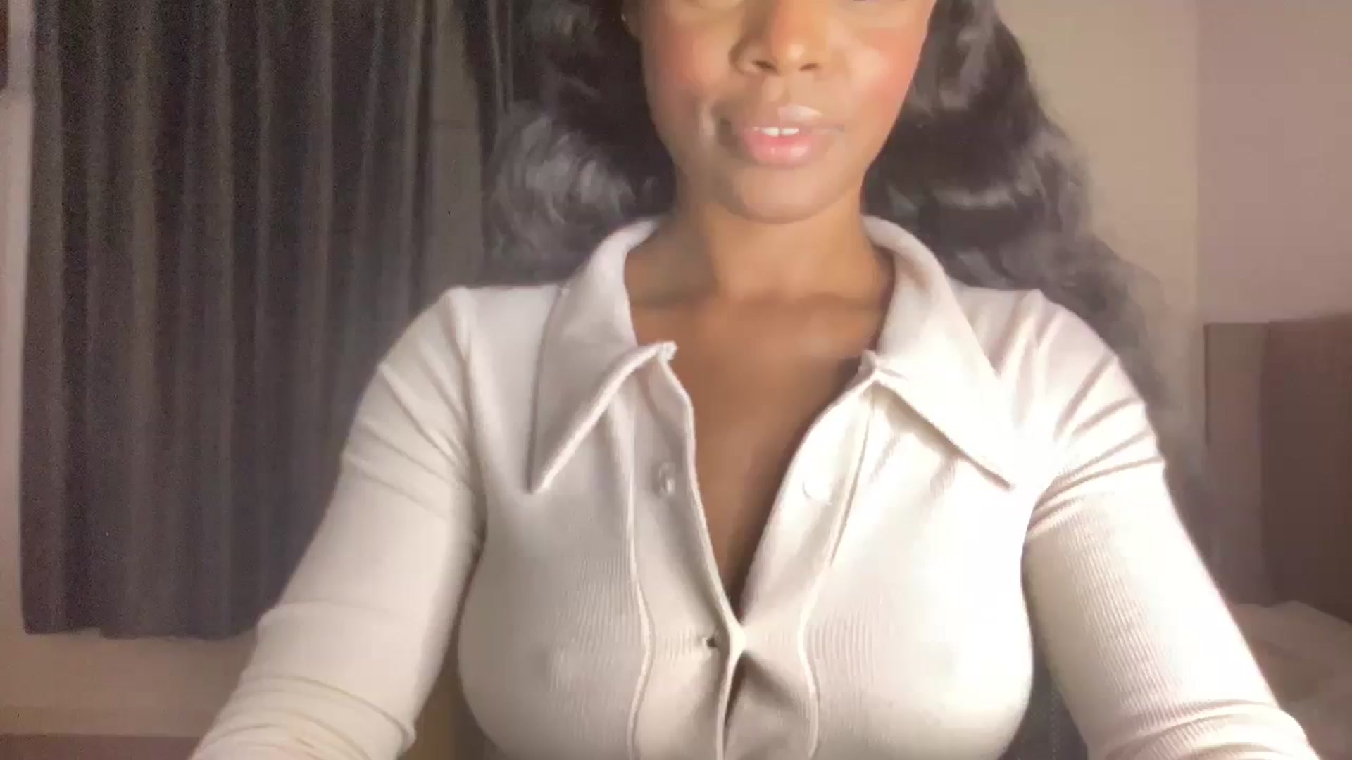 Gallery image thumbnail from SweetXEbony1's myfreecams stream on, 12/19/2023, 19:03 image 9 of 20