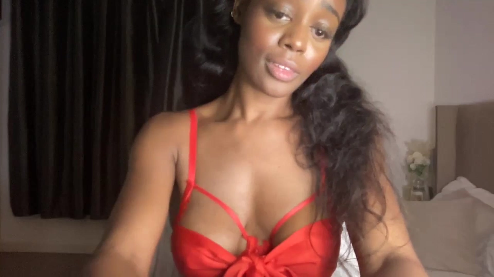 Gallery image thumbnail from SweetXEbony1's myfreecams stream on, 12/22/2023, 24:27 image 11 of 20