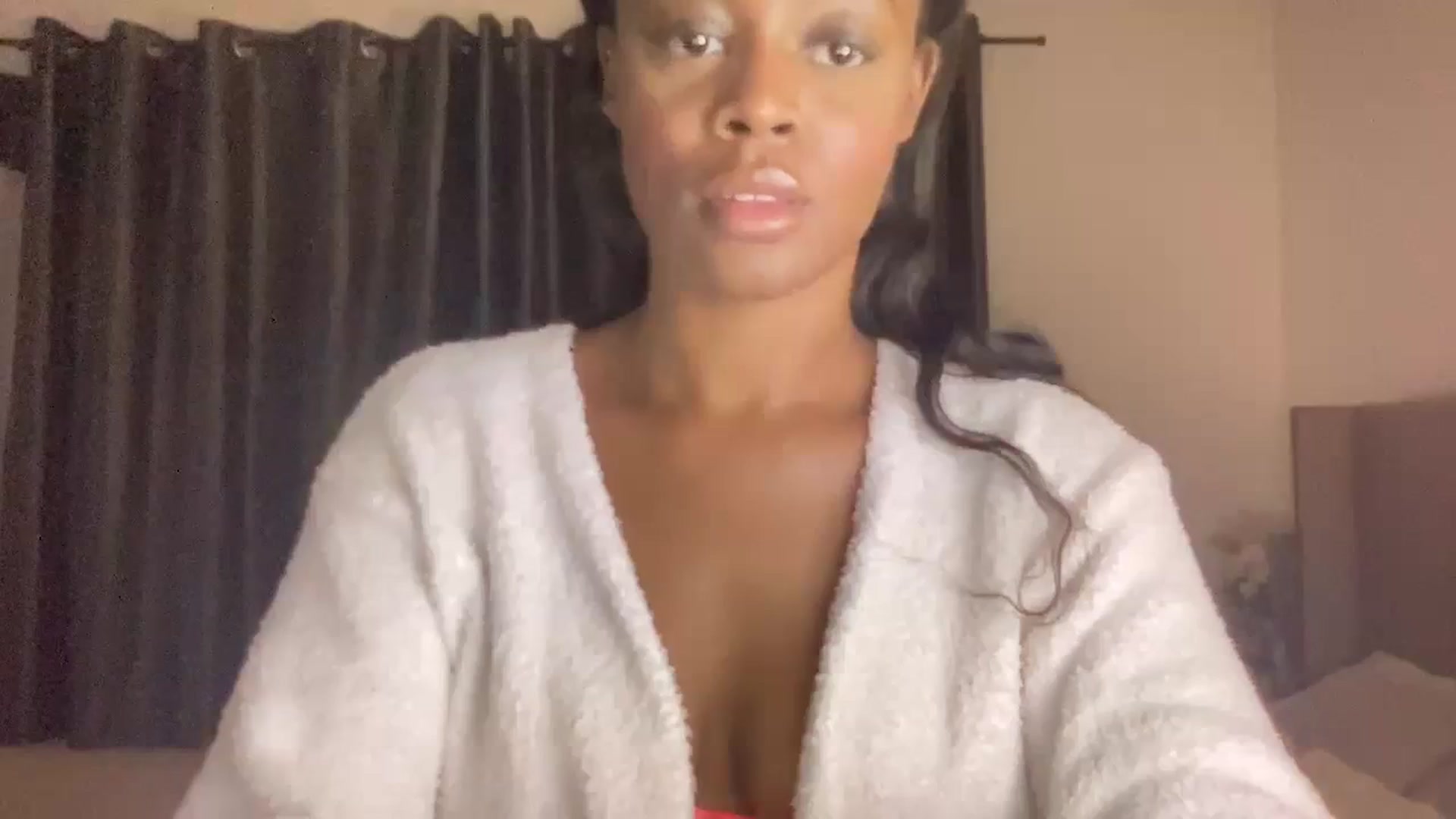 Gallery image thumbnail from SweetXEbony1's myfreecams stream on, 01/18/2024, 02:33 image 18 of 20