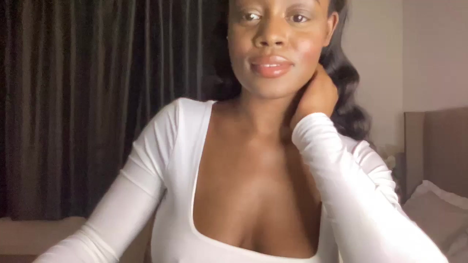 Gallery image thumbnail from SweetXEbony1's myfreecams stream on, 01/23/2024, 17:04 image 13 of 20