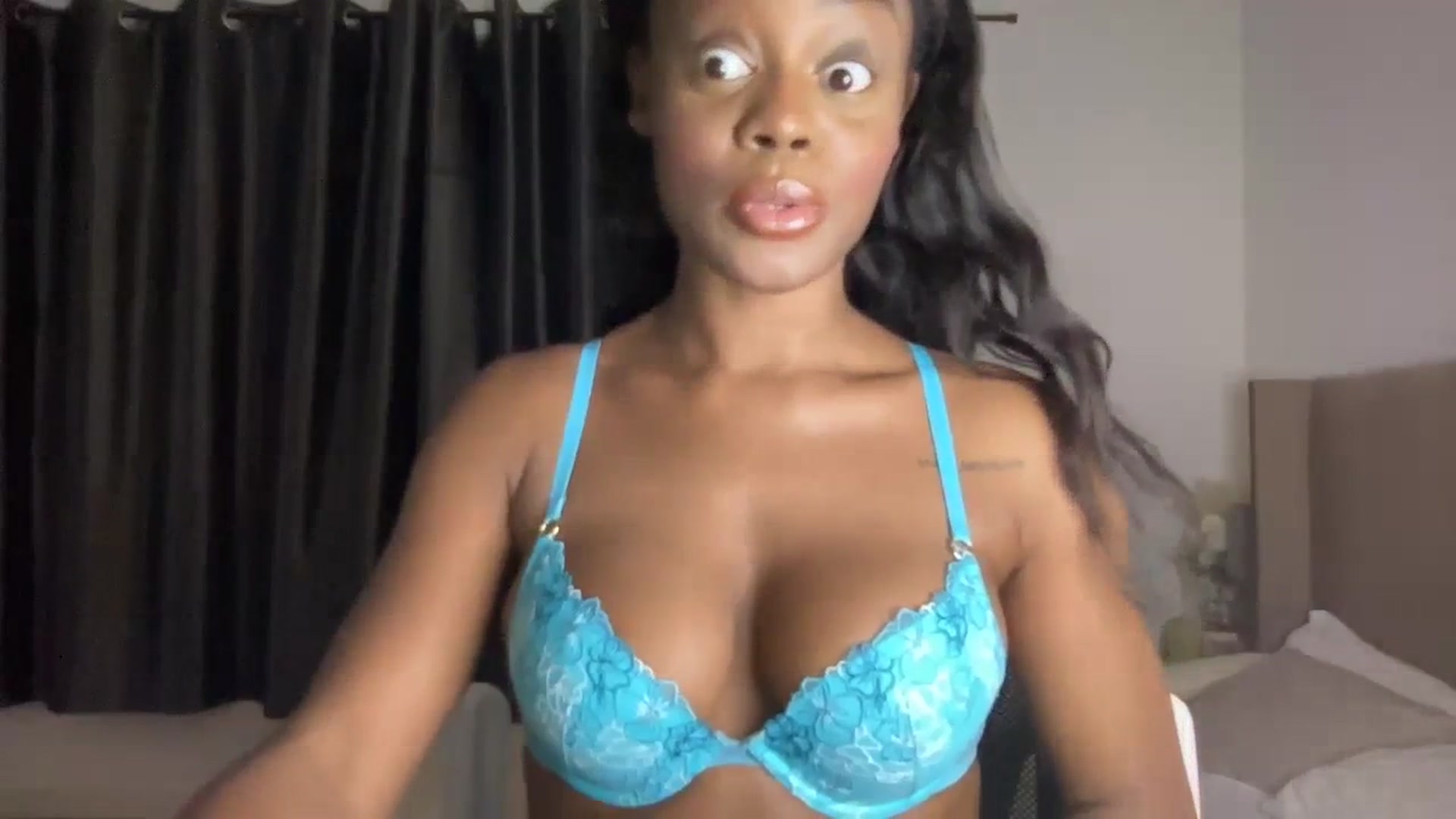 Gallery image thumbnail from SweetXEbony1's myfreecams stream on, 01/24/2024, 05:26 image 15 of 20