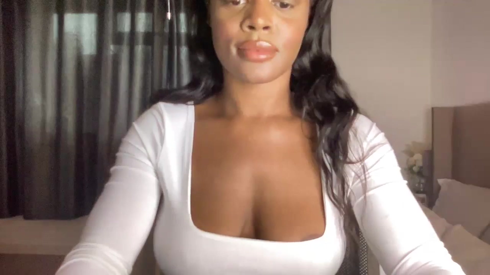 Gallery image thumbnail from SweetXEbony1's myfreecams stream on, 01/25/2024, 13:15 image 17 of 20