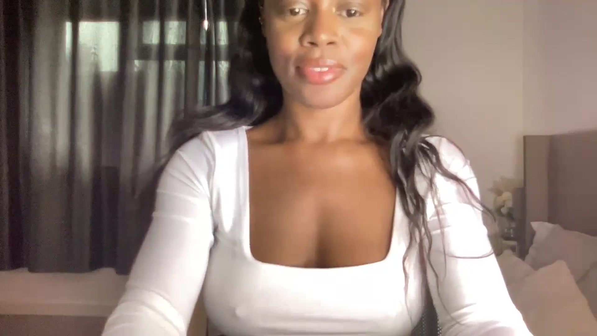 Gallery image thumbnail from SweetXEbony1's myfreecams stream on, 01/25/2024, 14:50 image 15 of 20