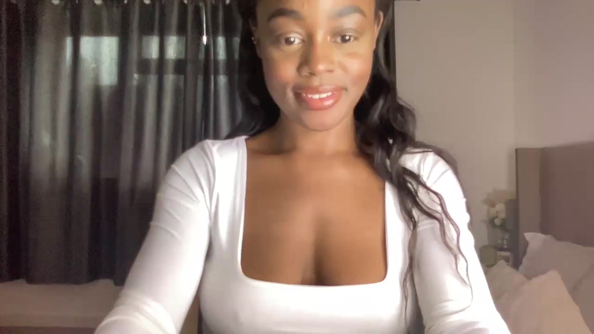 Gallery image thumbnail from SweetXEbony1's myfreecams stream on, 01/25/2024, 14:50 image 6 of 20