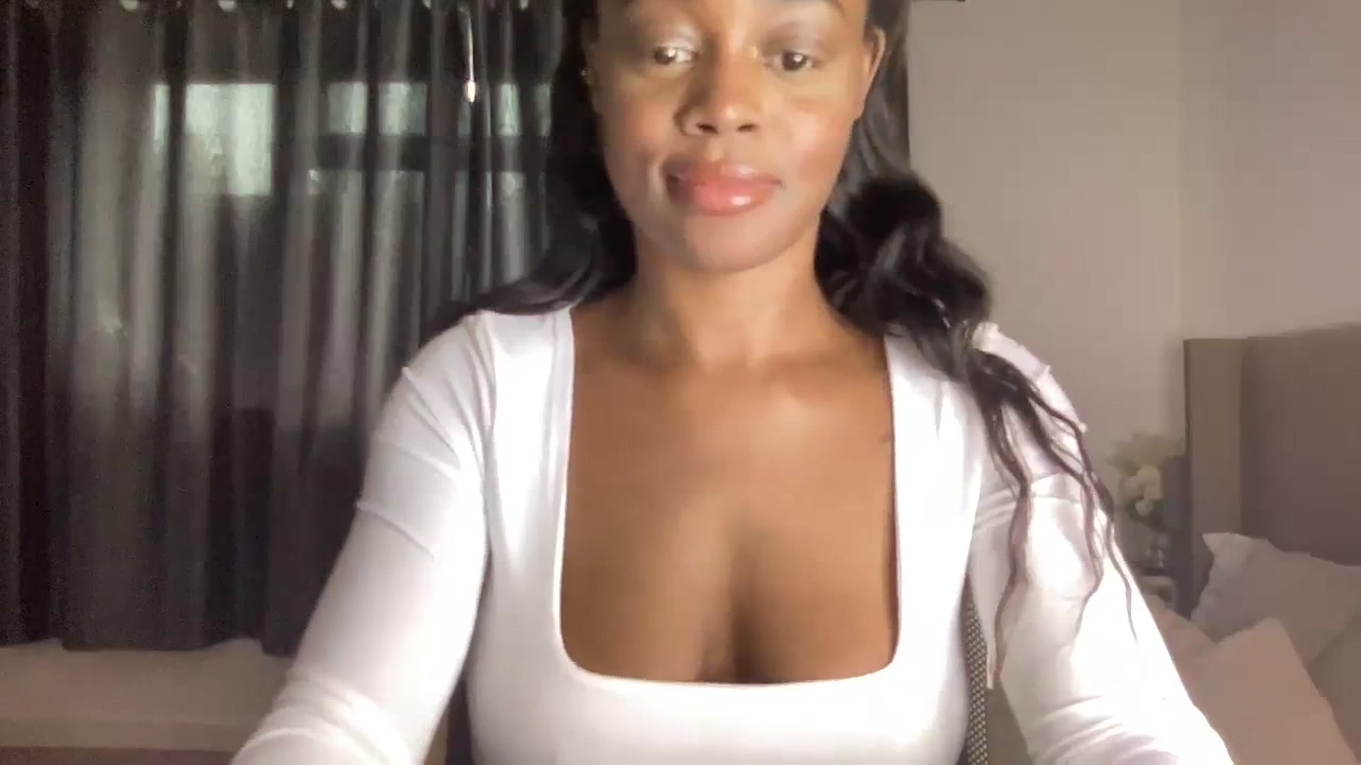 Gallery image thumbnail from SweetXEbony1's myfreecams stream on, 01/25/2024, 14:50 image 10 of 20