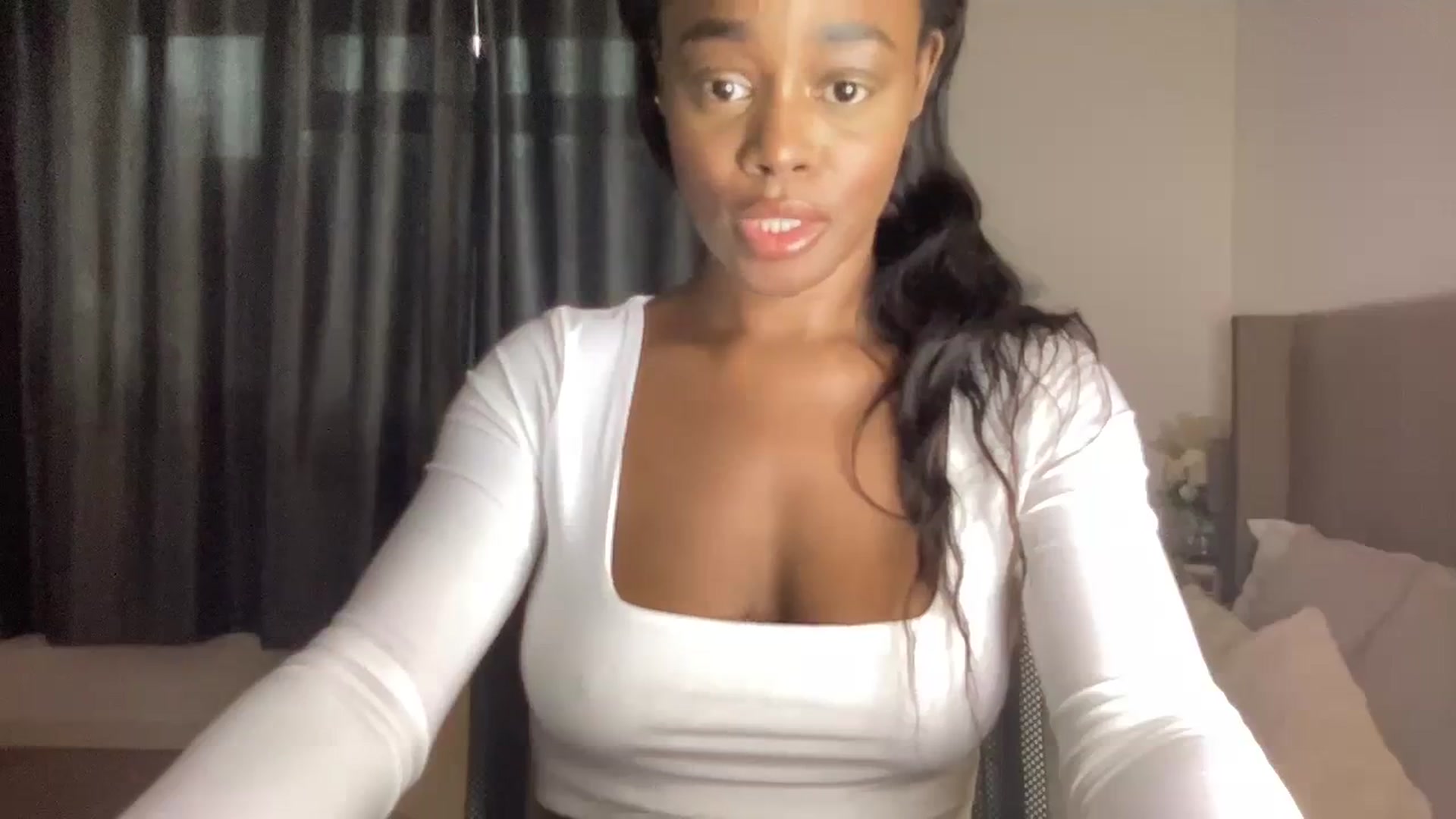 Gallery image thumbnail from SweetXEbony1's myfreecams stream on, 01/25/2024, 15:24 image 7 of 20