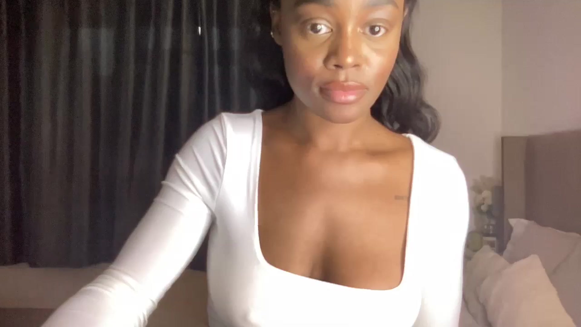 Gallery image thumbnail from SweetXEbony1's myfreecams stream on, 01/25/2024, 16:28 image 16 of 20