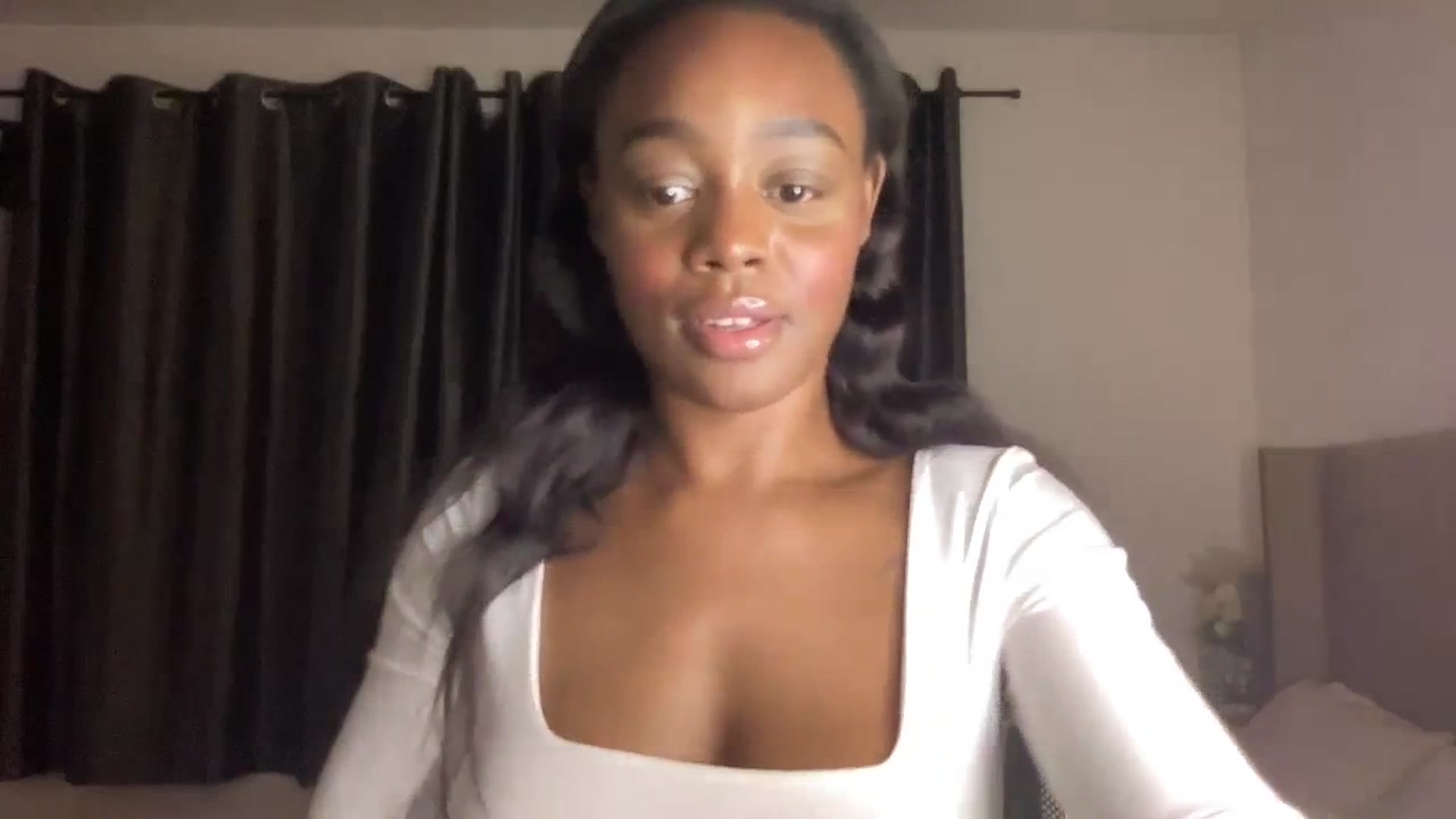Gallery image thumbnail from SweetXEbony1's myfreecams stream on, 02/06/2024, 19:17 image 19 of 20