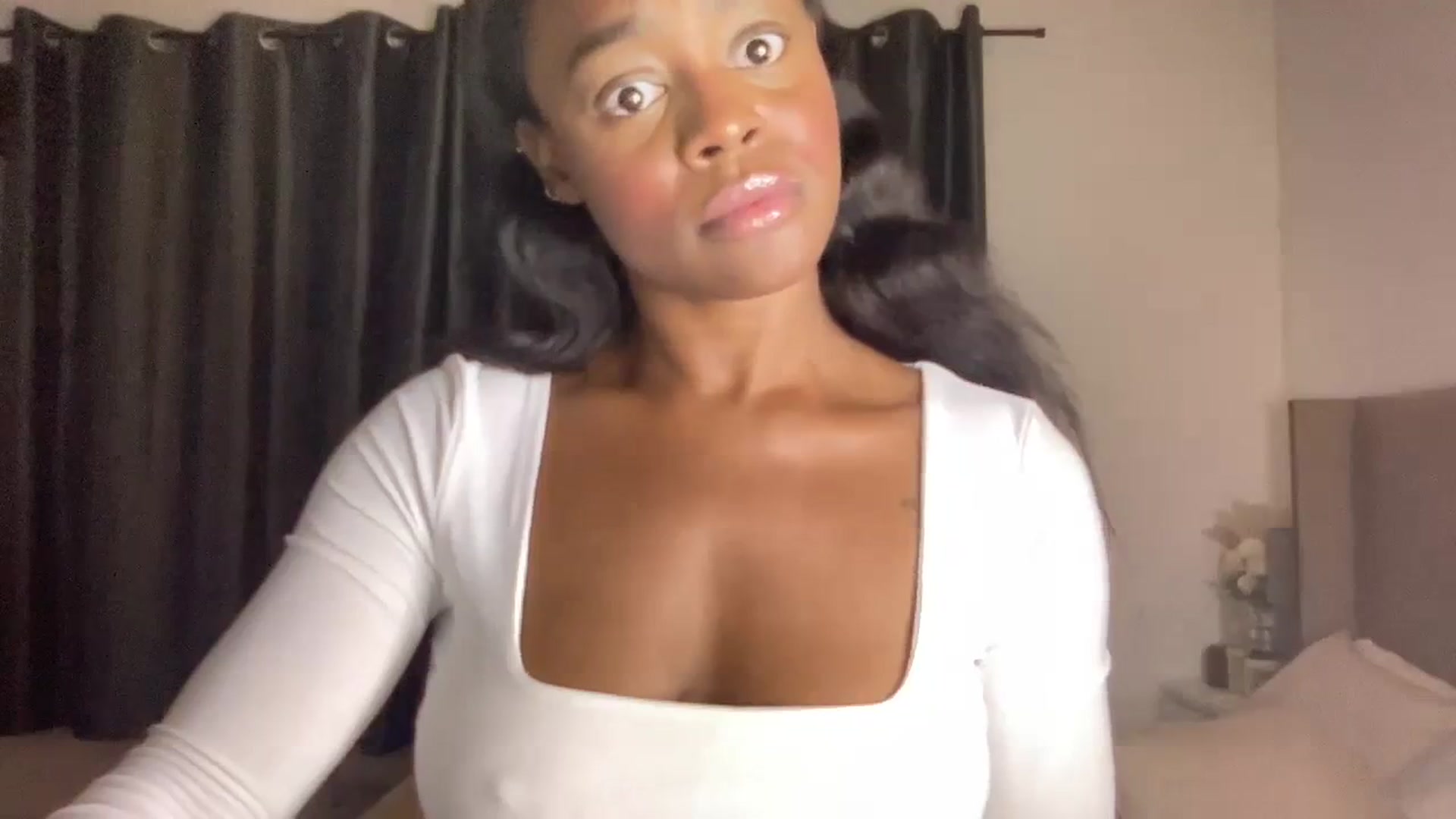 Gallery image thumbnail from SweetXEbony1's myfreecams stream on, 02/06/2024, 22:39 image 5 of 20