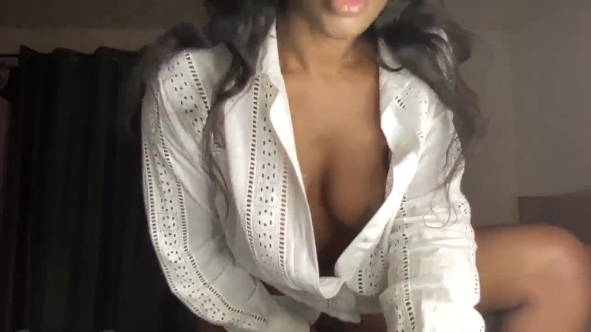 Gallery image thumbnail from SweetXEbony1's myfreecams stream on, 02/08/2024, 18:28 image 17 of 20